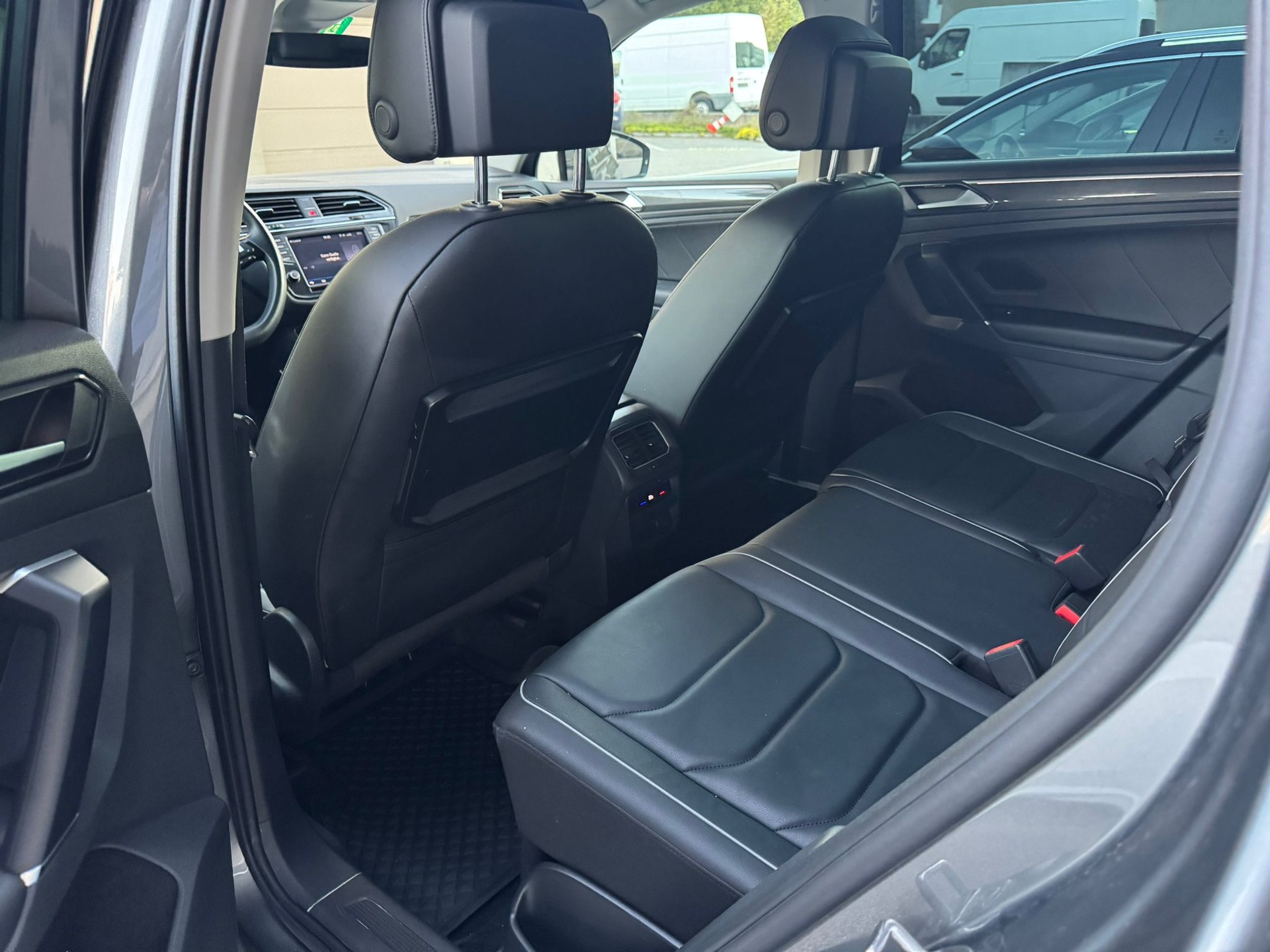 VW Tiguan 2.0 TDI SCR Highline 4Motion DSG-image-7