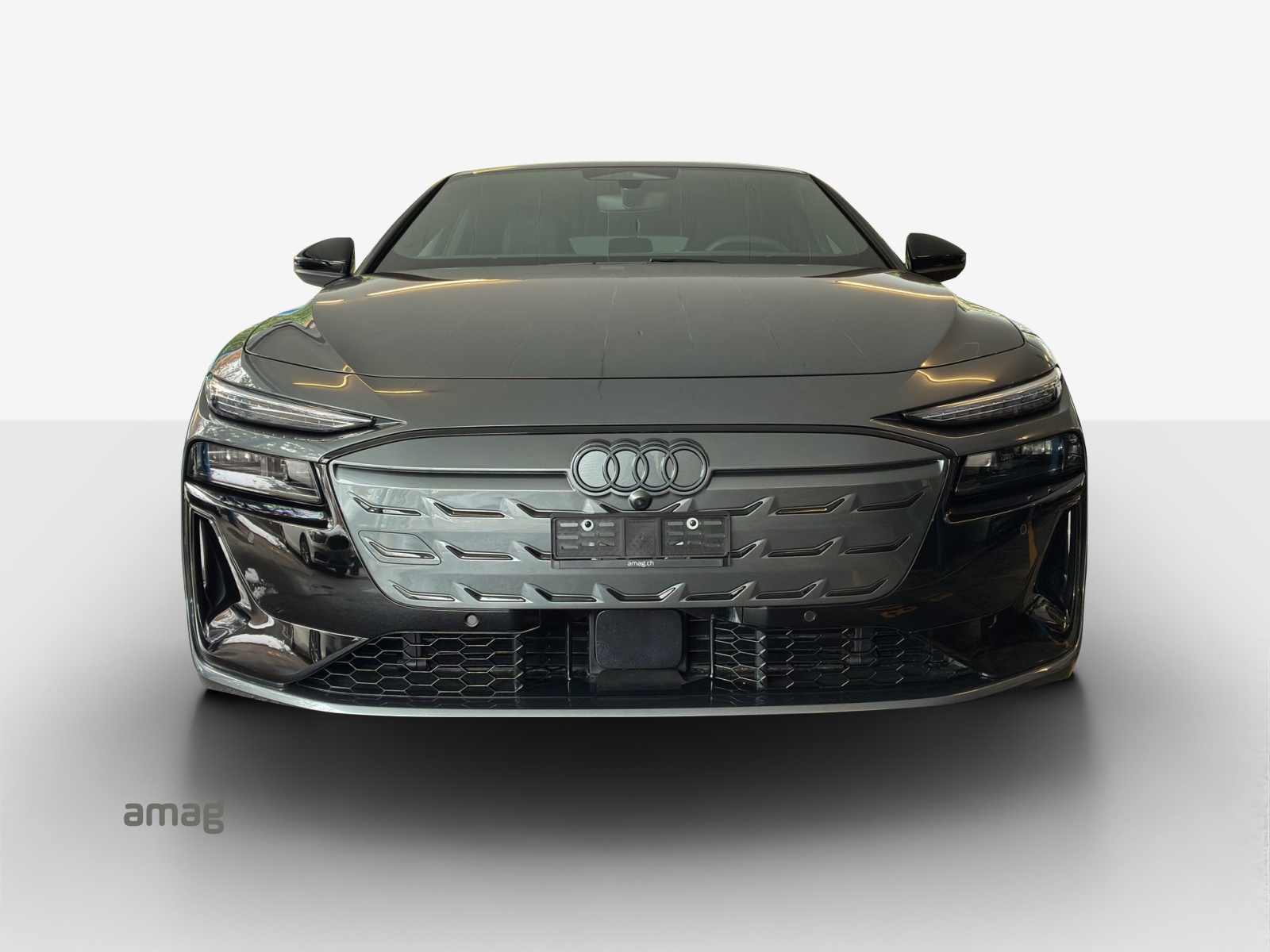 AUDI A6 Avant e-tron quattro-image-6