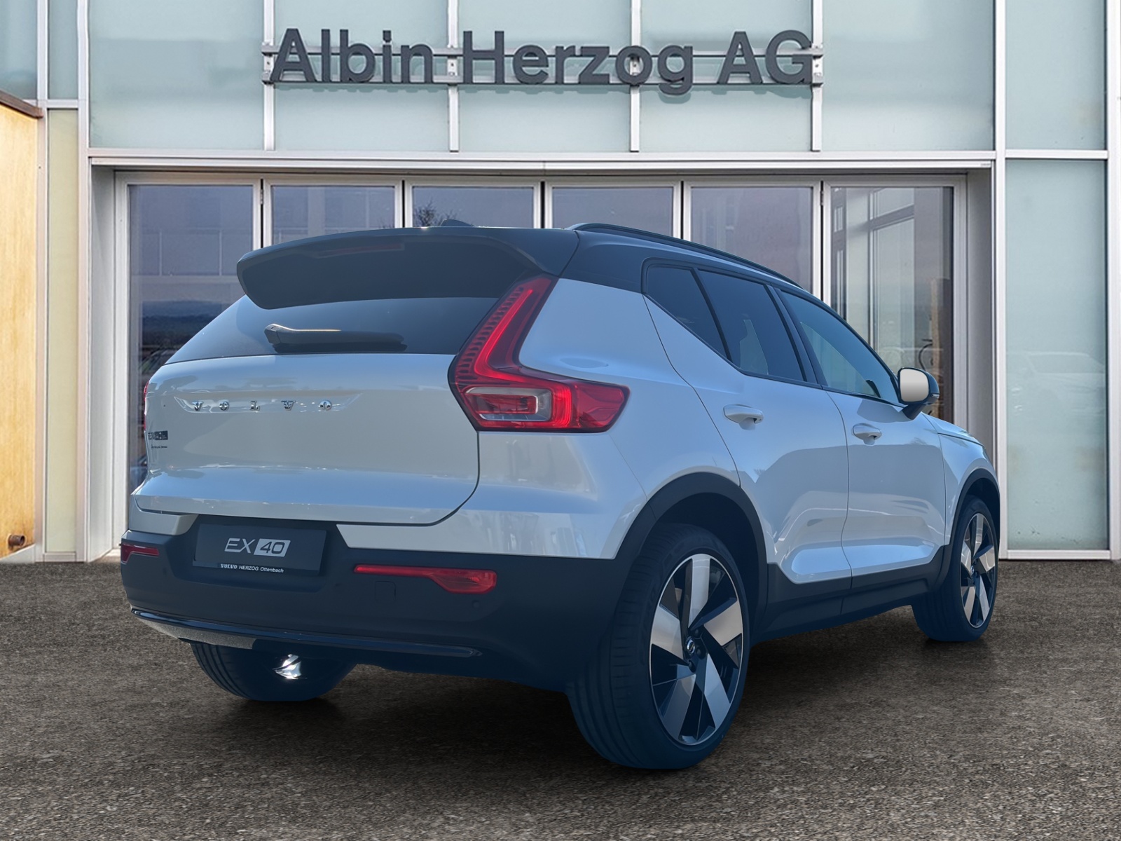 VOLVO EX40 Twin XCENTRIC Edition AWD-image-3