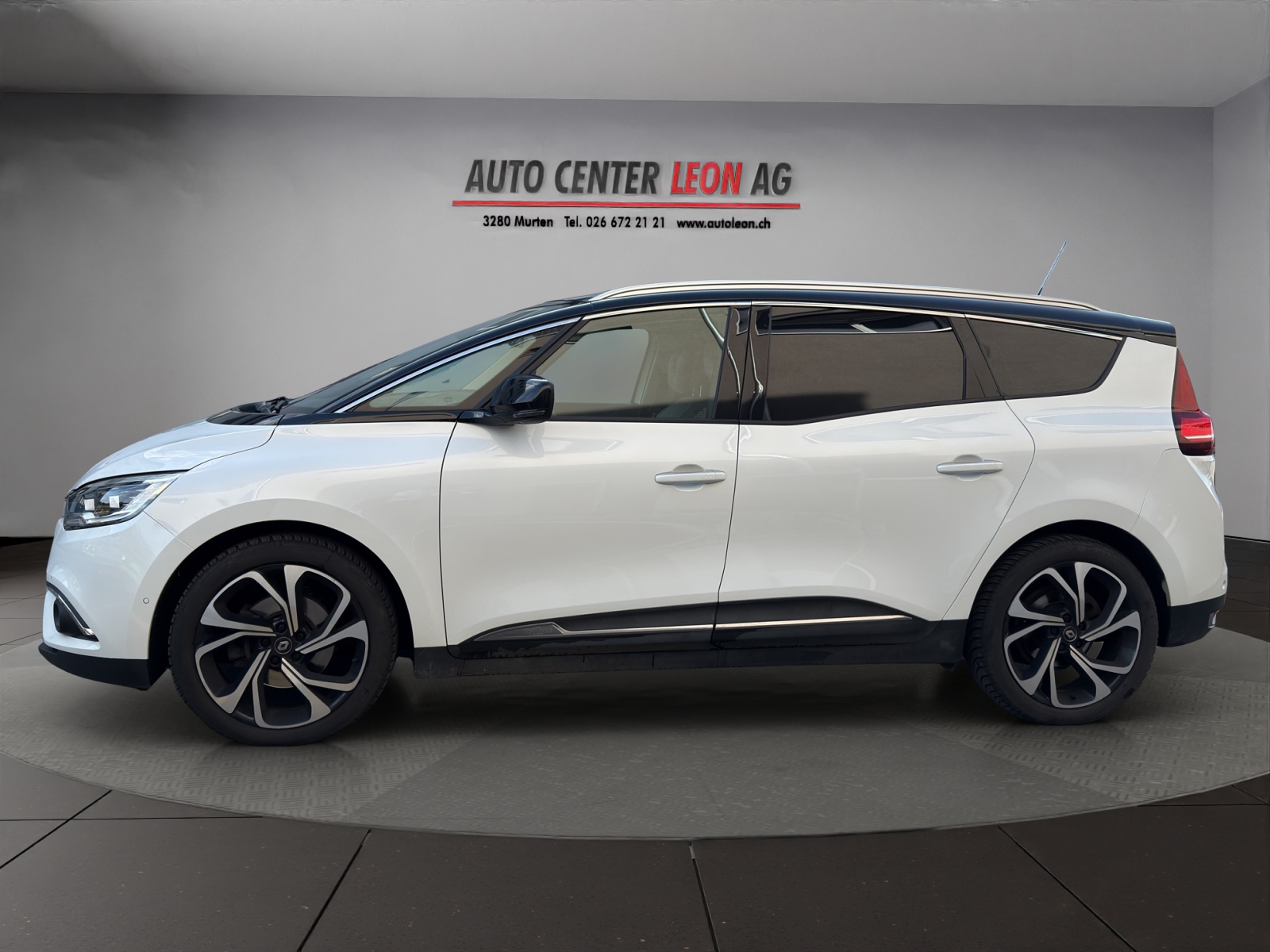 RENAULT Grand Scénic 1.8 dCi Initiale Paris EDC-image-2
