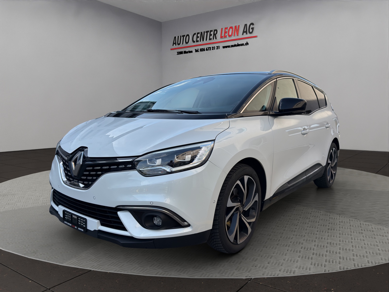 RENAULT Grand Scénic 1.8 dCi Initiale Paris EDC-image-1