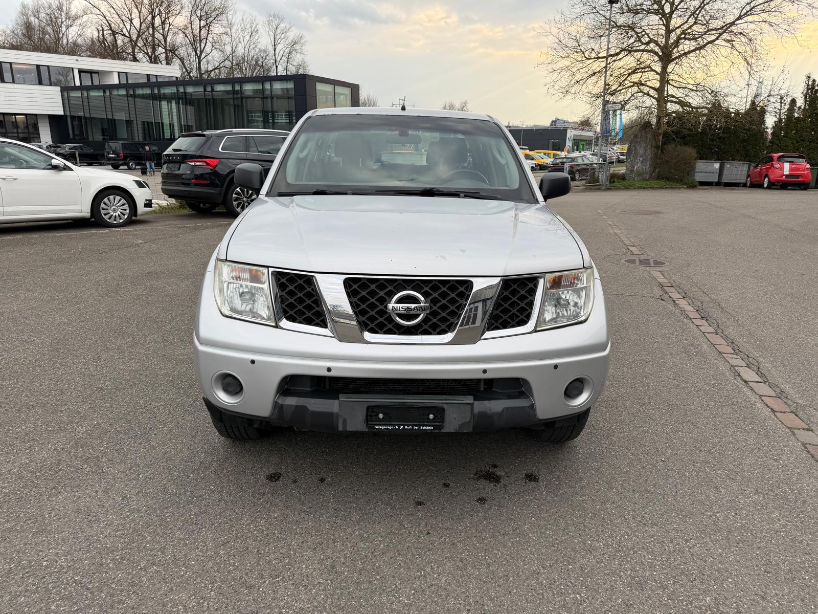 NISSAN Navara Double Cab LE 2.5 dCiA 4WD-image-5