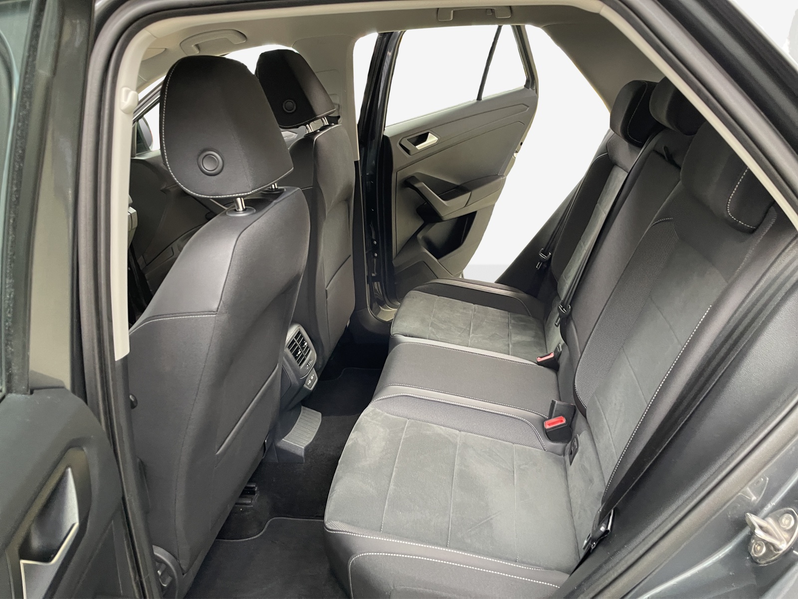 VW T-Roc 1.5 TSI EVO Style DSG-image-11