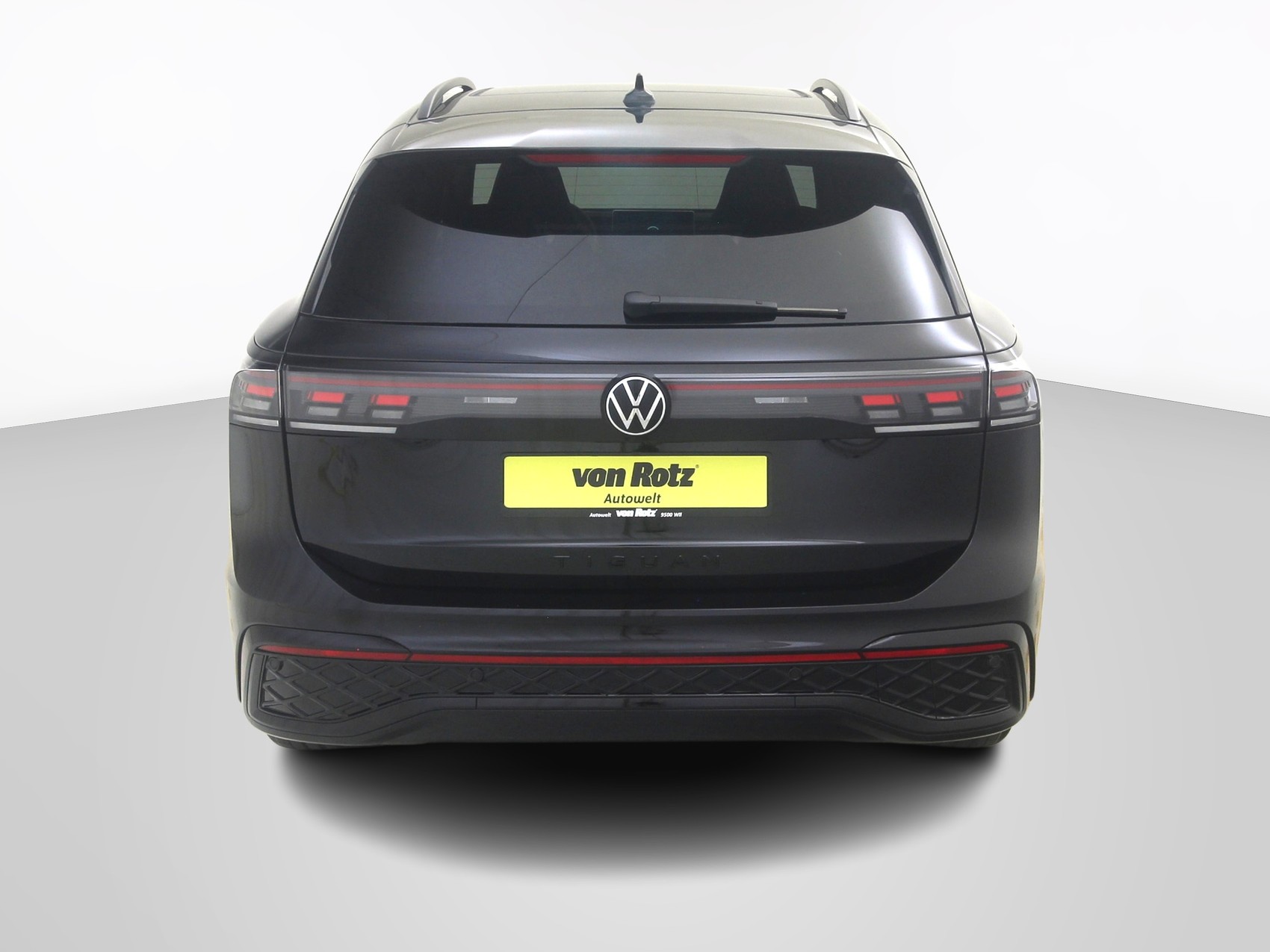VW Tiguan 2.0 TSI R-Line 4motion-showroom-element-2