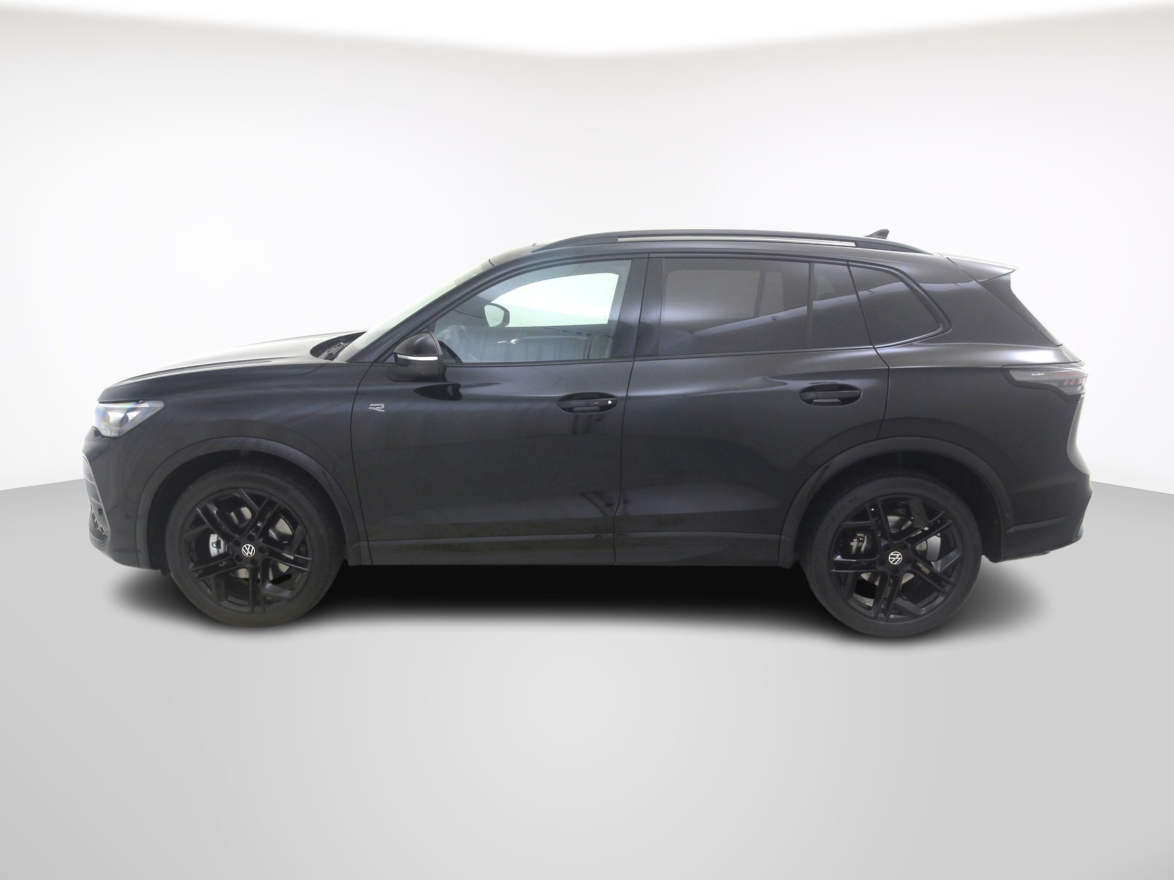 VW Tiguan 2.0 TSI R-Line 4motion-showroom-element-1