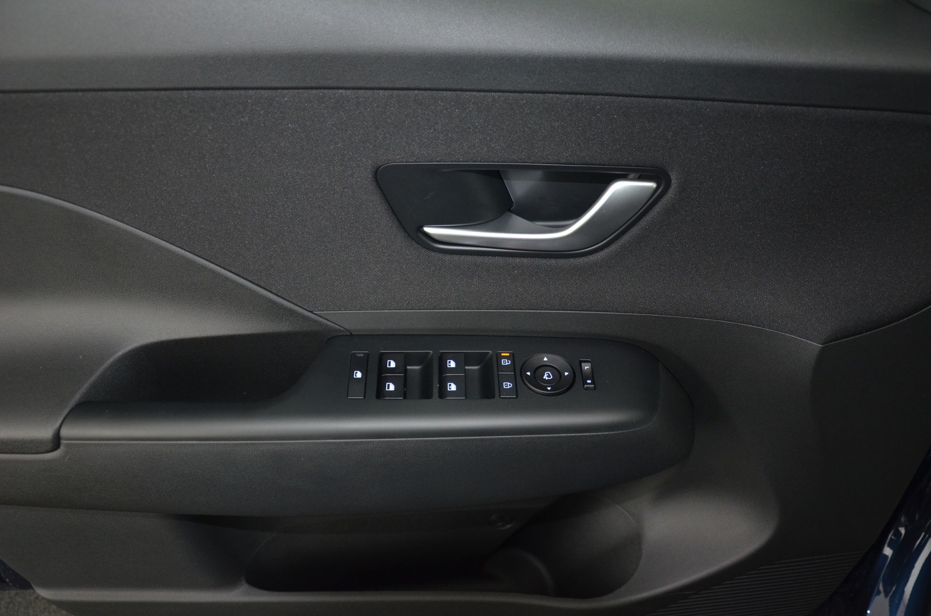 HYUNDAI Kona EV 65.4 kWh Premium *360°*-image-24