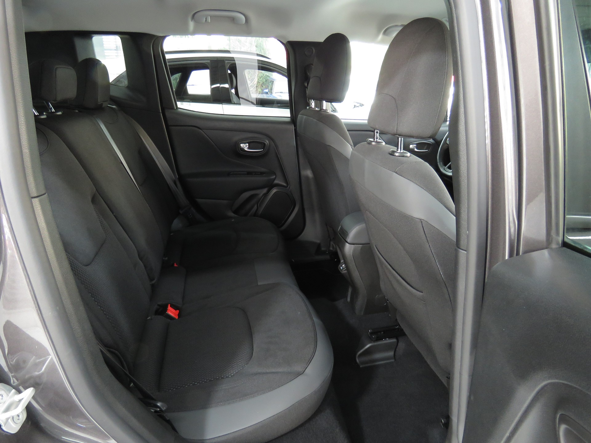 JEEP Renegade 1.0 Turbo Night Eagle-image-12