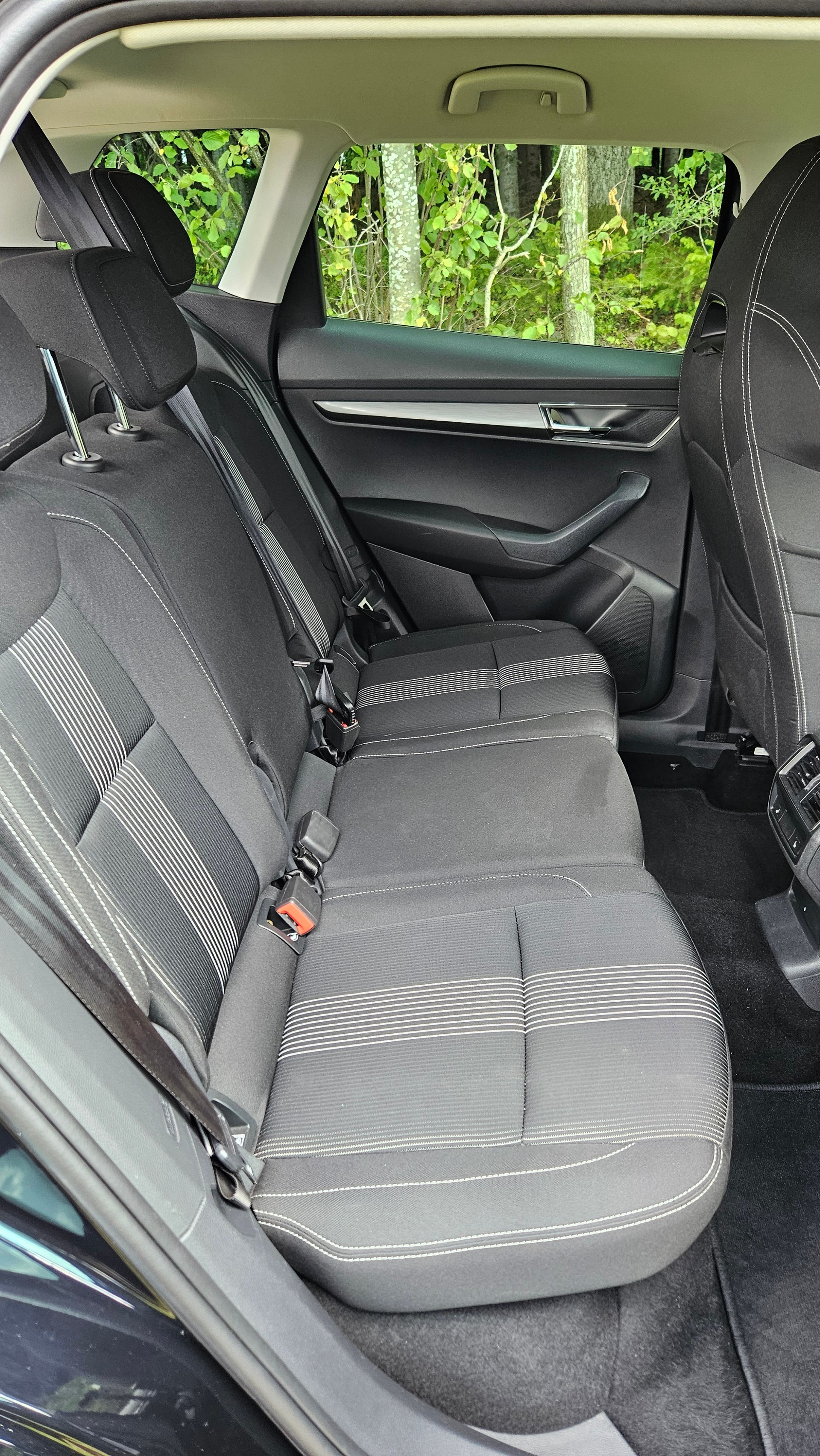 SKODA KAROQ 2.0 TDI 190 Style 4x4 DSG-image-9
