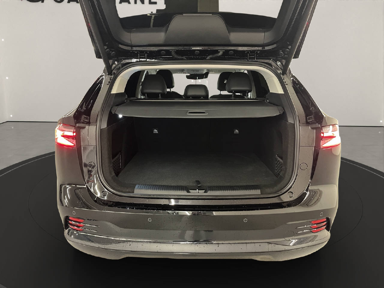 MG HS 1.5 Hybrid Luxury-image-13