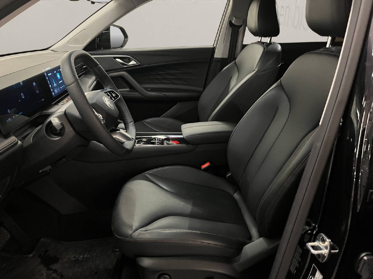 MG HS 1.5 Hybrid Luxury-image-4