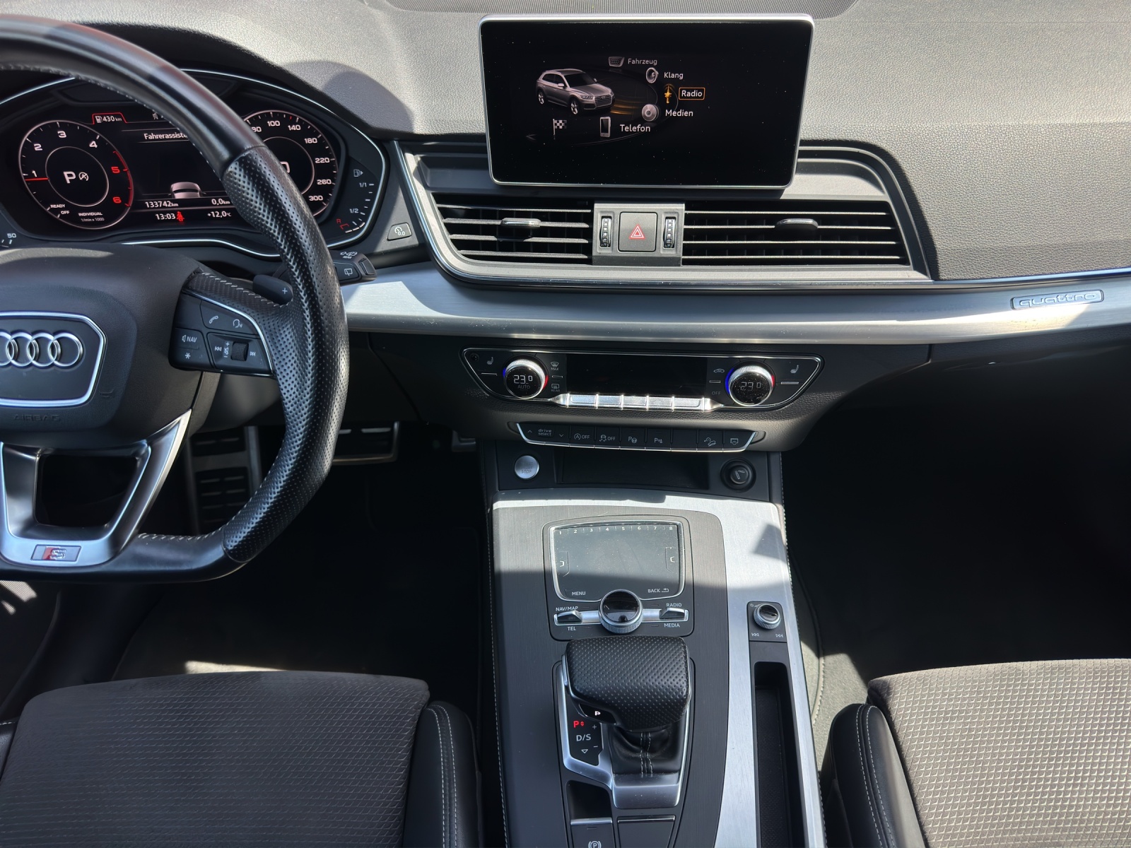 AUDI Q5 2.0 TDI S-LINE Sportpaket quattro S-tronic-image-11
