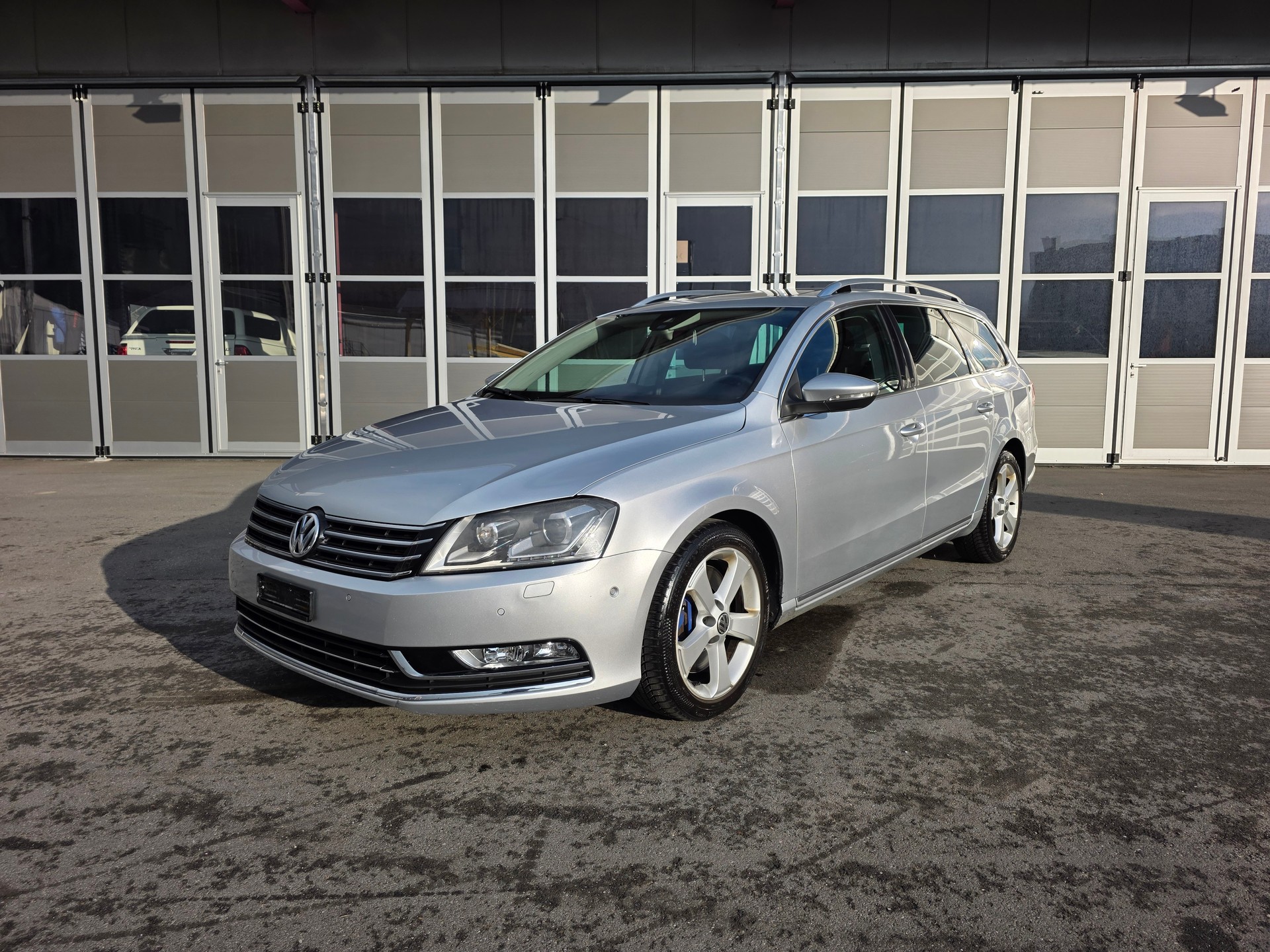 VW Passat Variant 3.6 FSI Highline 4Motion DSG-image-0