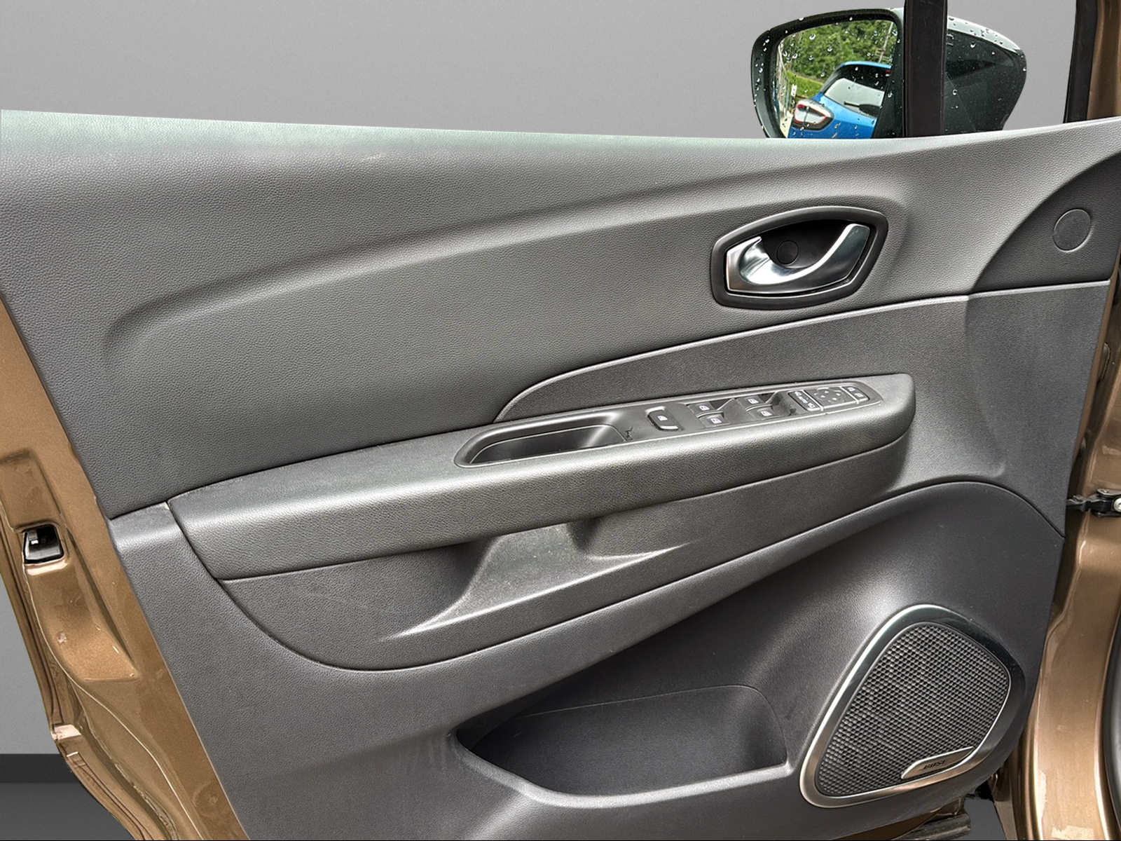 RENAULT Captur 1.2 T 16V Outdoor EDC-image-14
