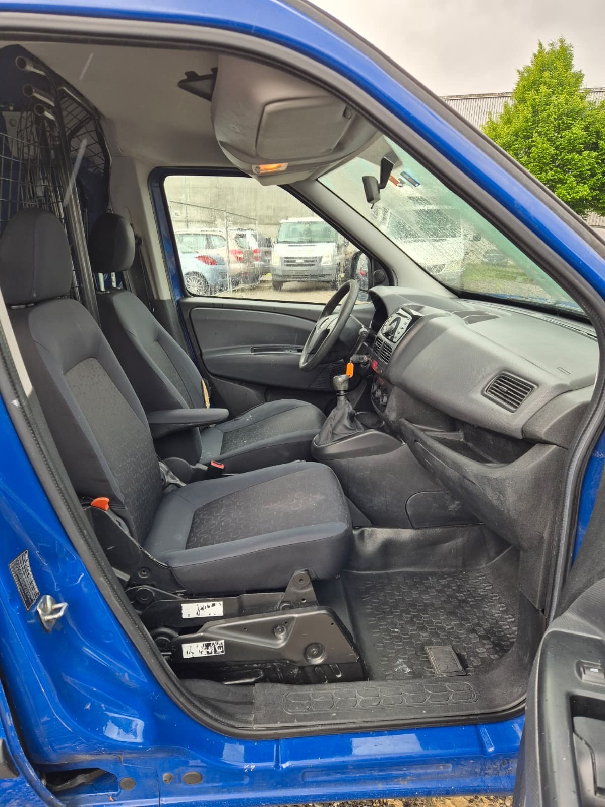 FIAT Doblò 1.4 16V Cargo Swiss-image-7