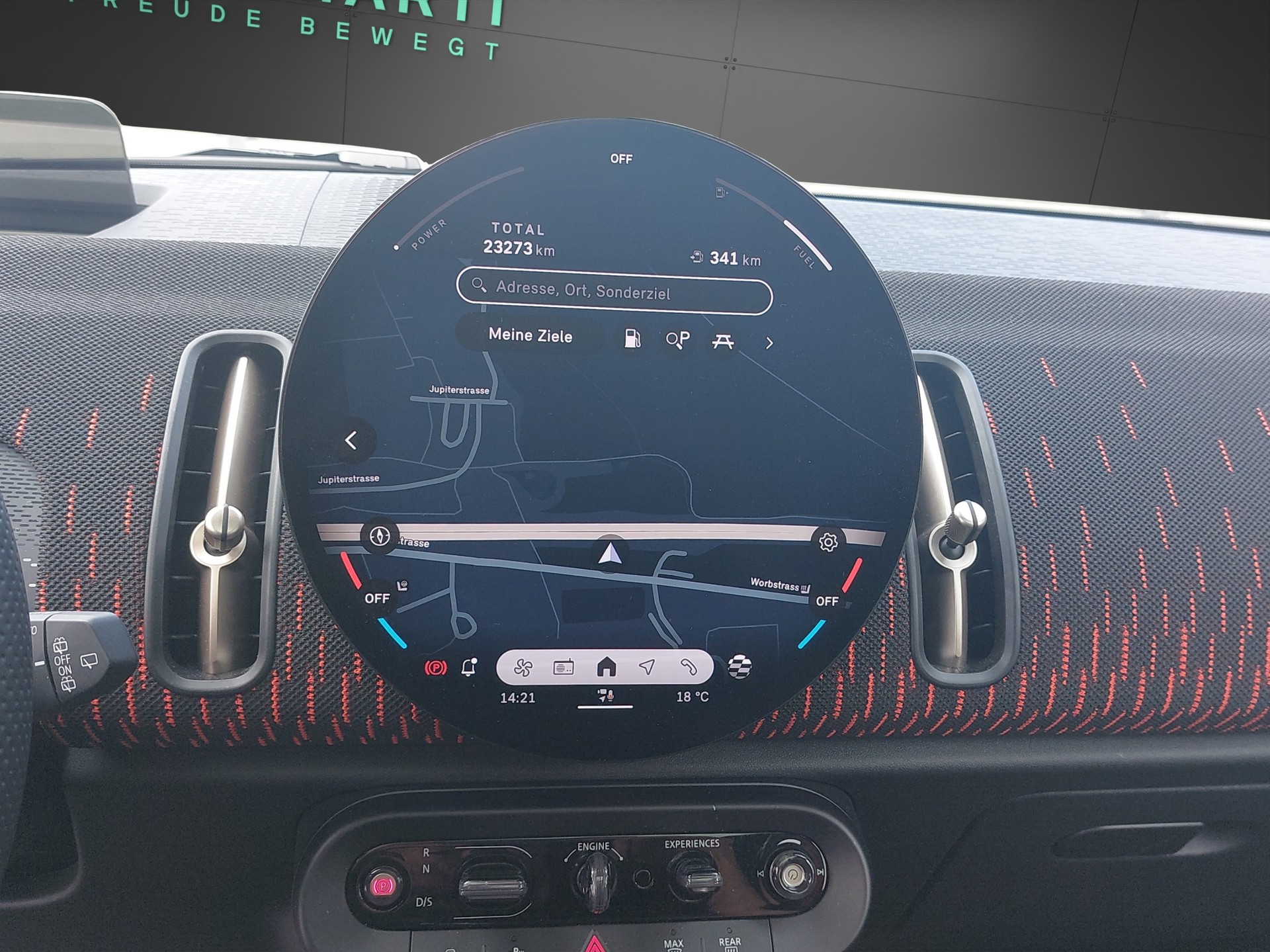 MINI Countryman U25 2.0i S SDKG ALL4-image-8