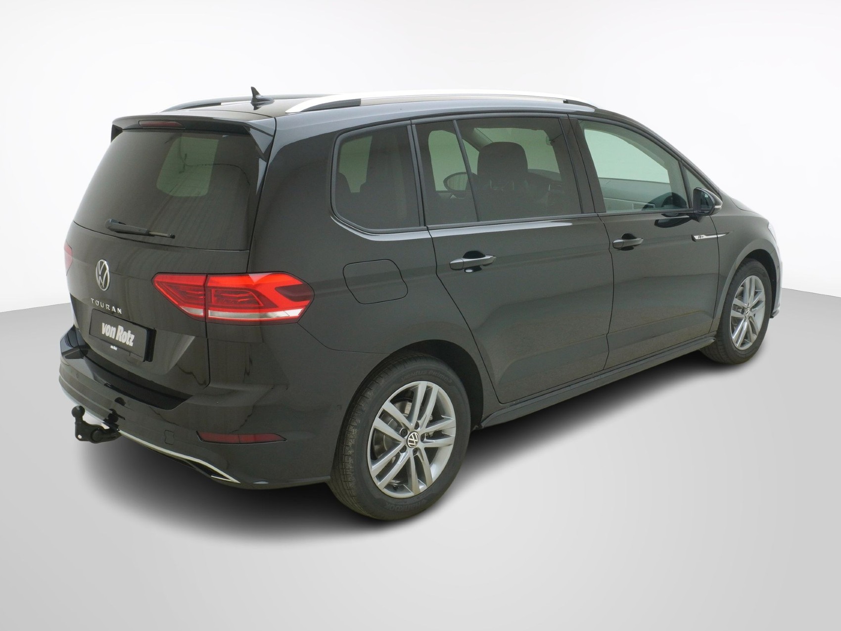 VW Touran 1.5 TSI R-Line DSG-image-4