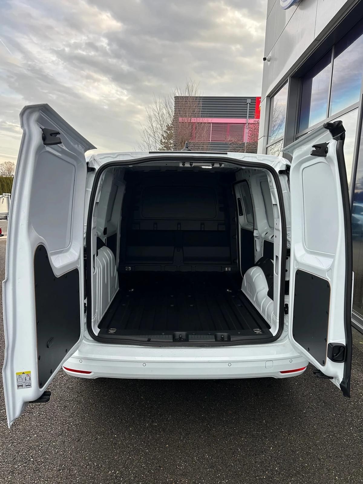 FORD Grand Transit Connect fourg. 2 Titanium/122CV/Aut.-image-5