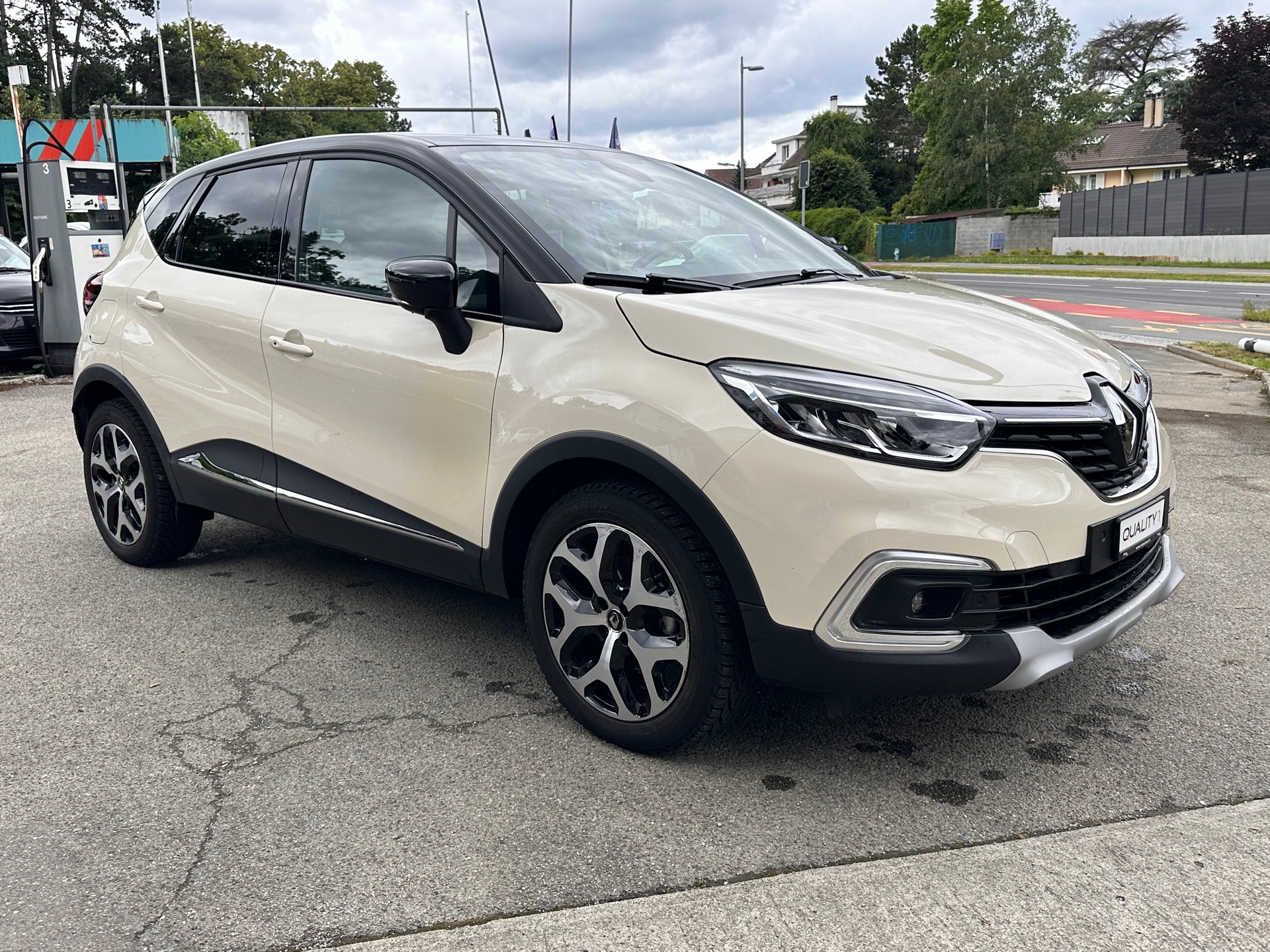 RENAULT Captur 1.3 T 16V Intens EDC-image-2