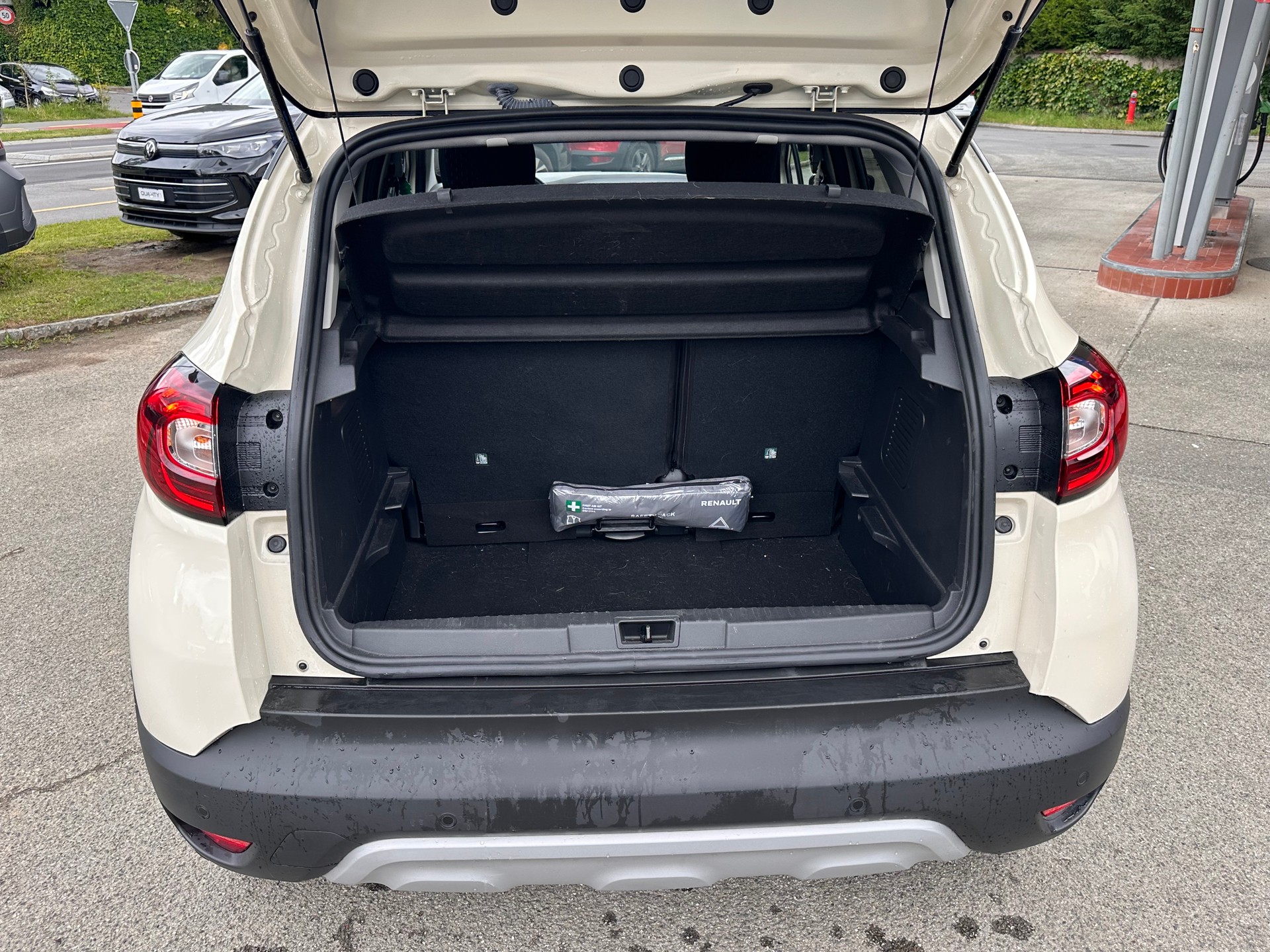 RENAULT Captur 1.3 T 16V Intens EDC-image-7