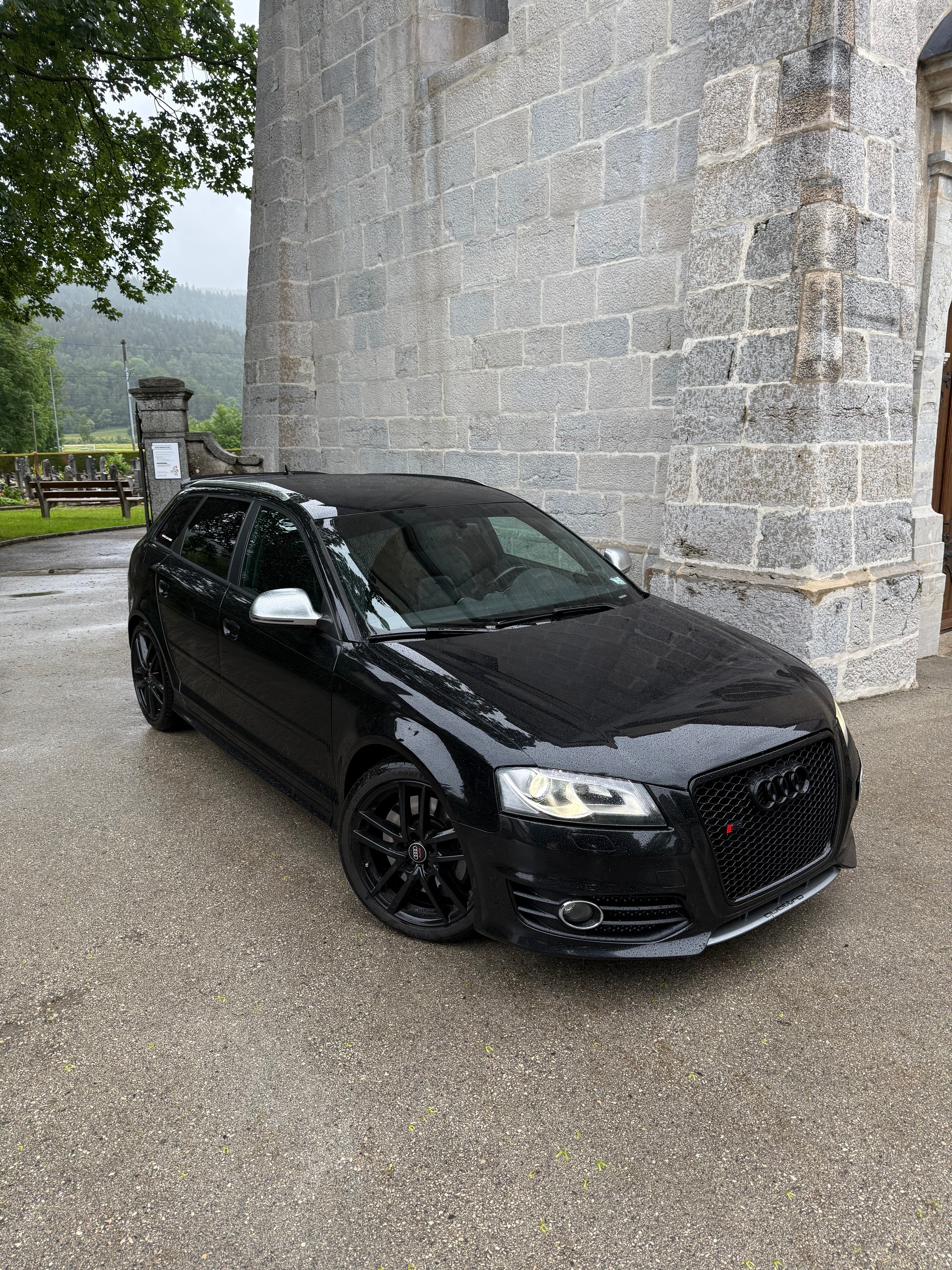 AUDI 2.0 T FSI quattro-image-0