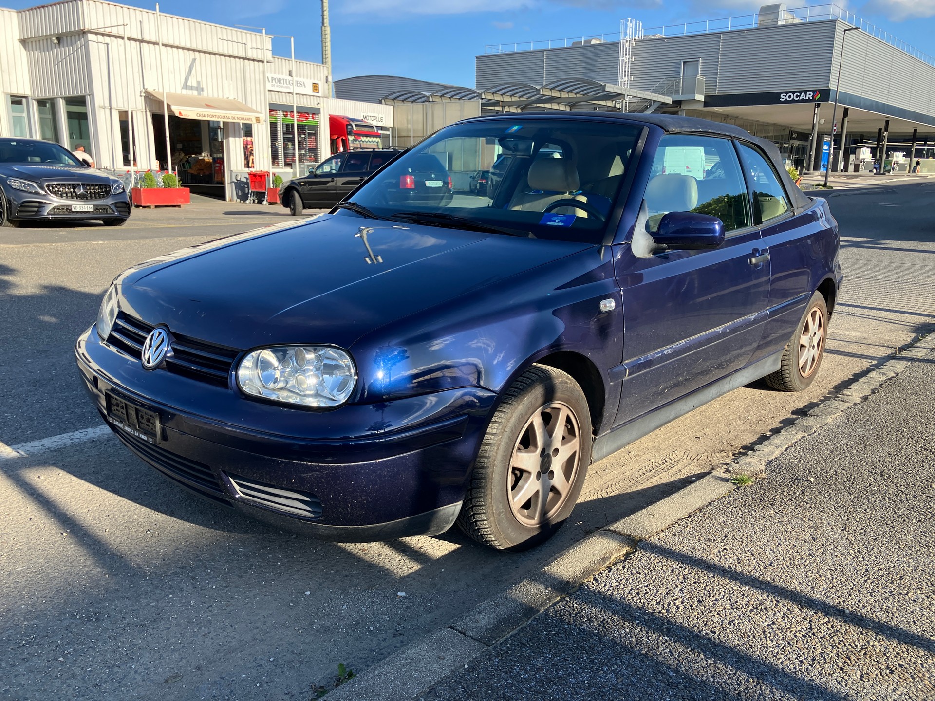 VW Golf Cabriolet 2000 Highline Sunshine-image-0