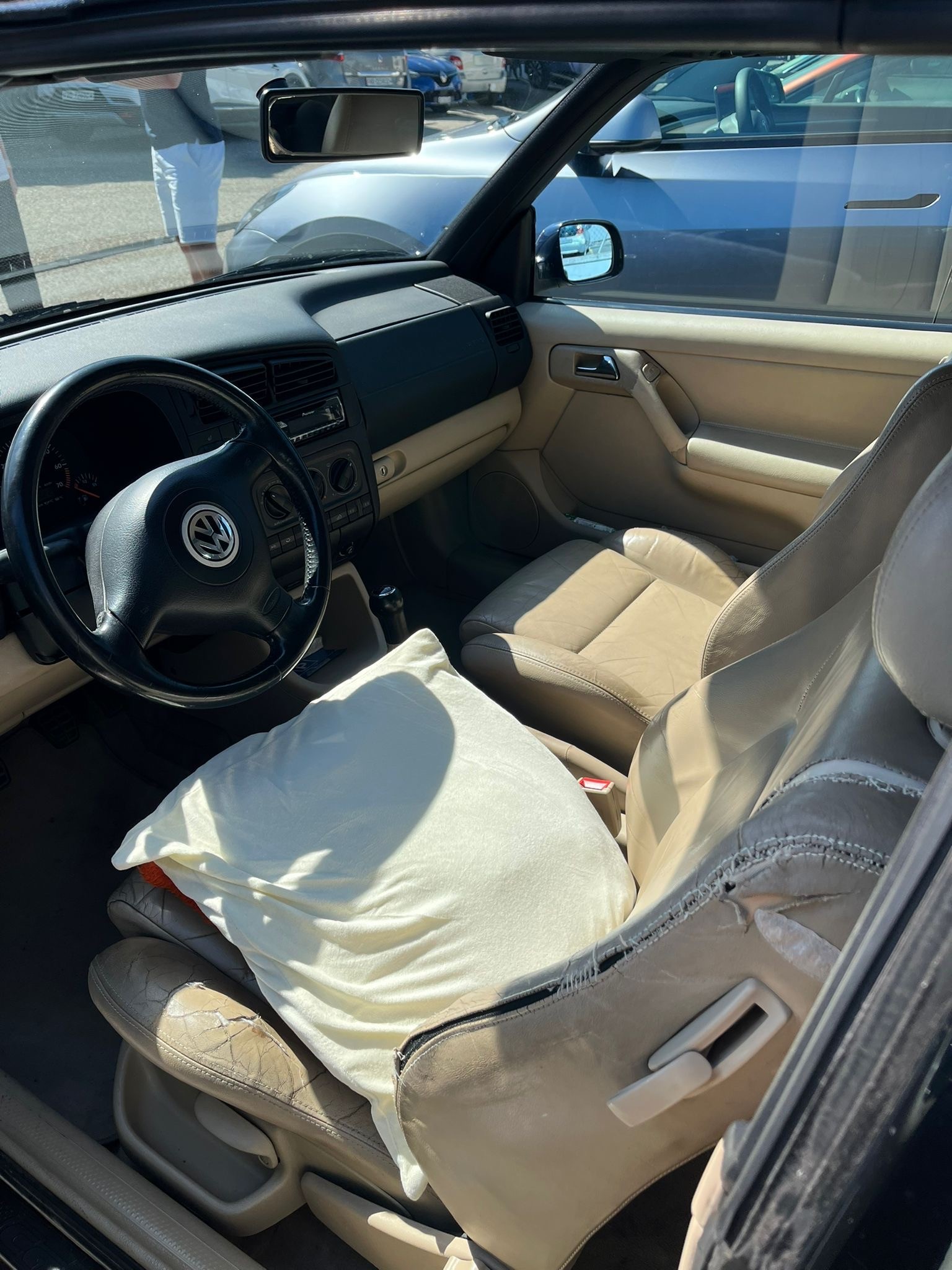 VW Golf Cabriolet 2000 Highline Sunshine-image-0