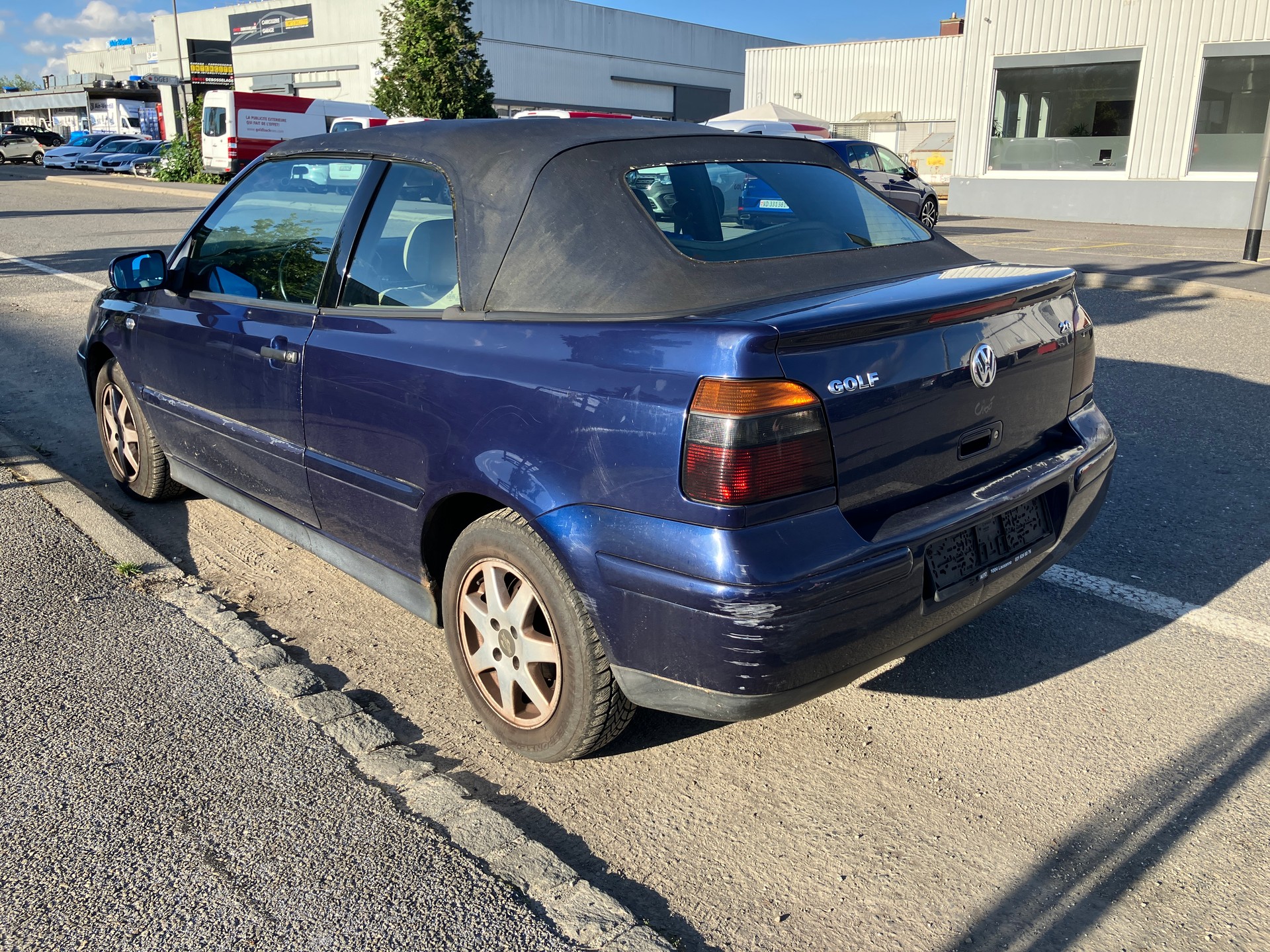 VW Golf Cabriolet 2000 Highline Sunshine-image-5