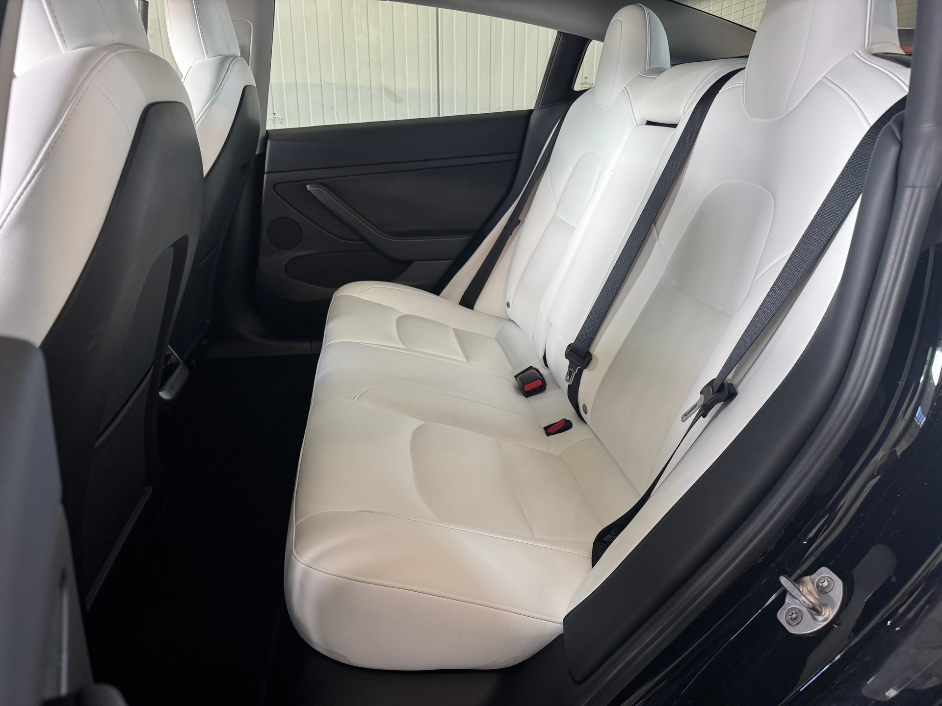 TESLA Model 3 Performance Dual Motor AWD-image-9