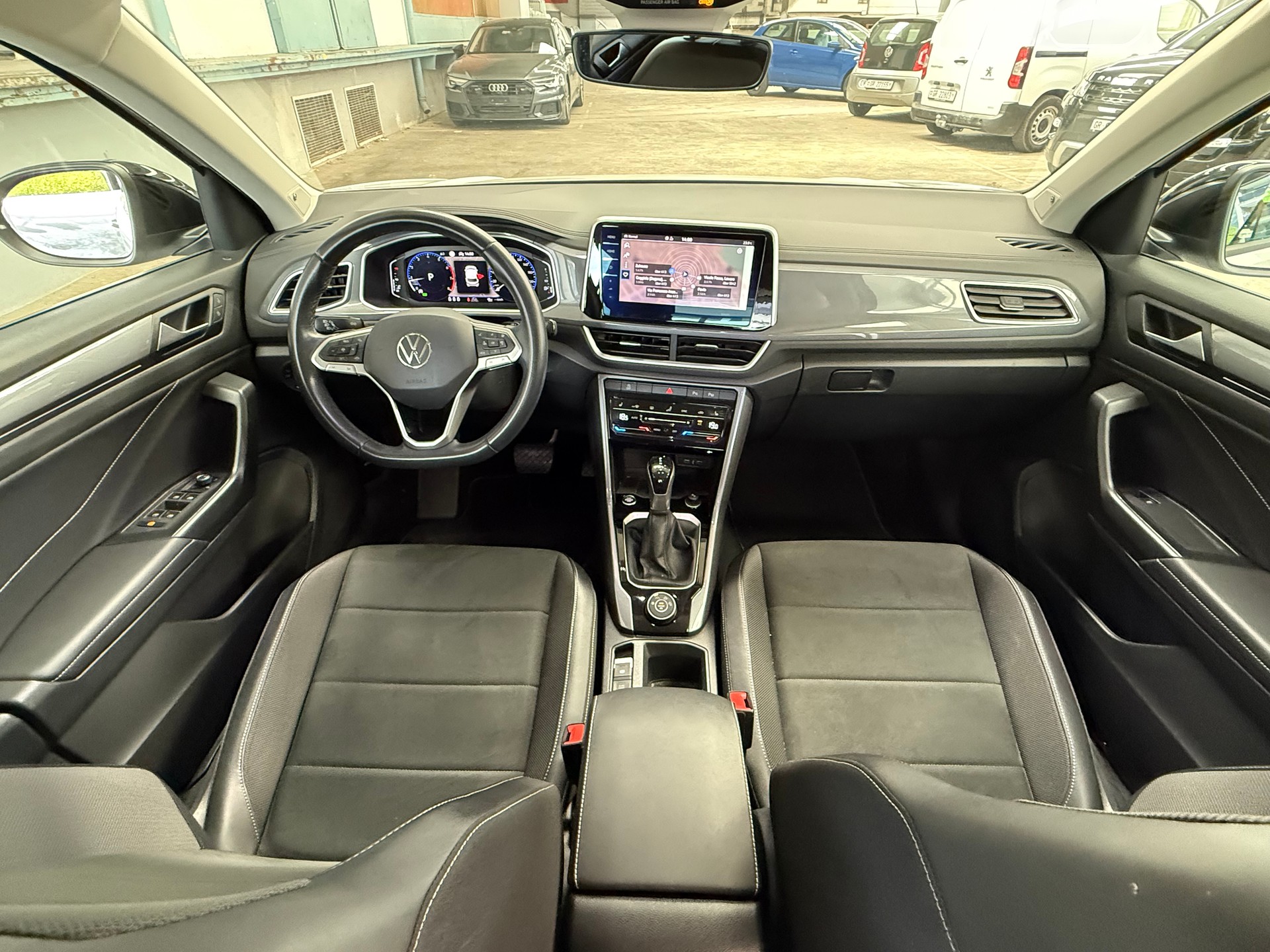 VW T-Roc 2.0 TSI Style DSG 4Motion AHK-image-7