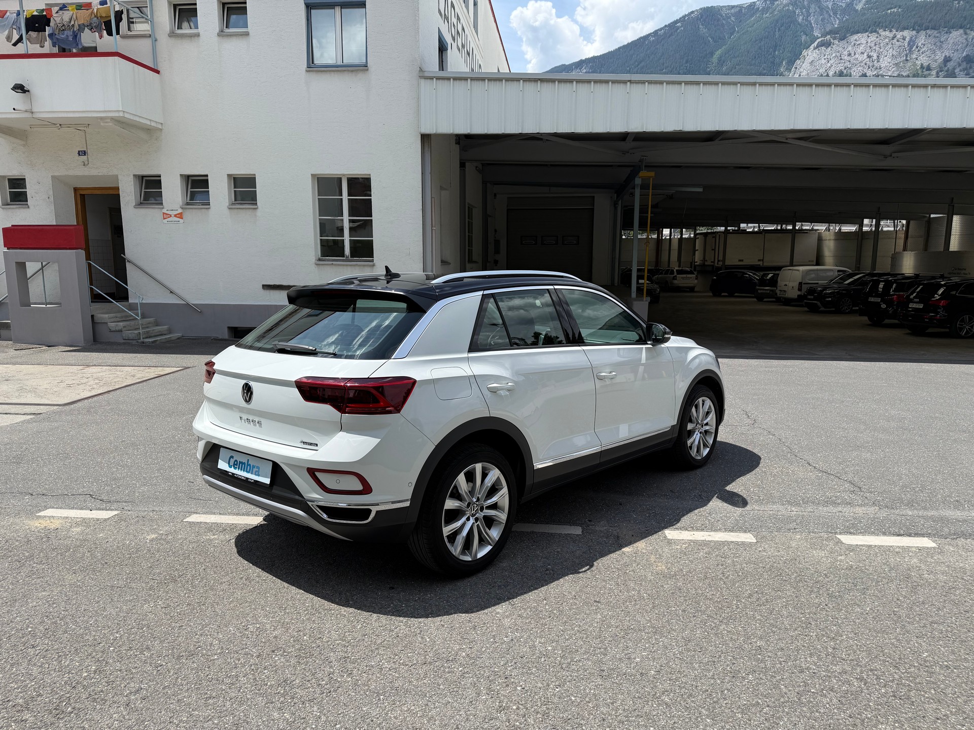 VW T-Roc 2.0 TSI Style DSG 4Motion AHK-image-3