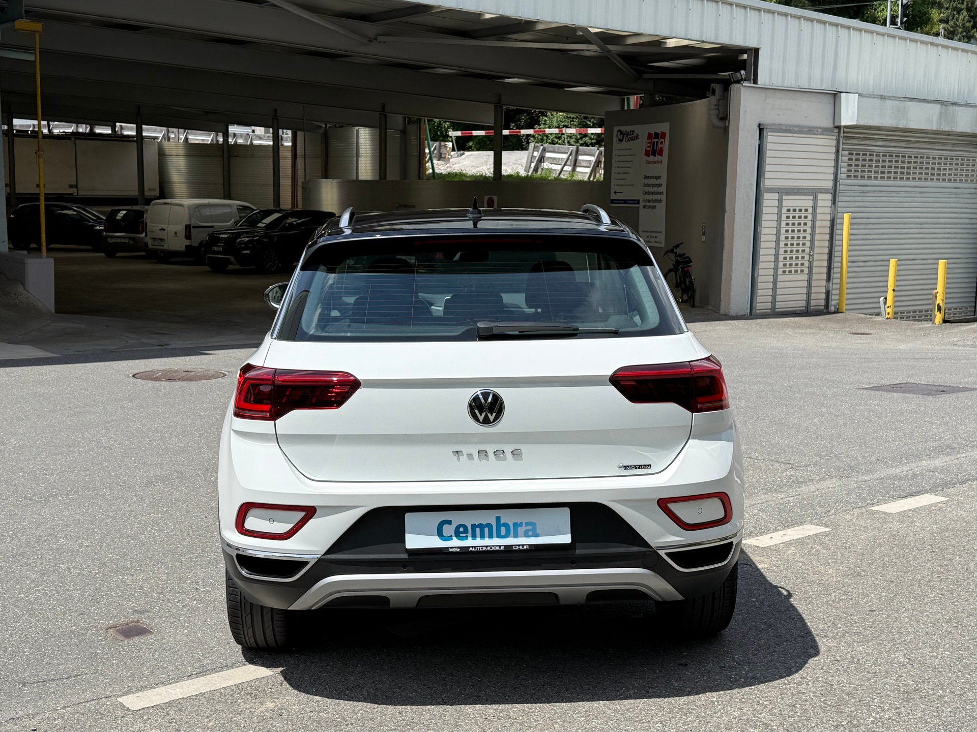 VW T-Roc 2.0 TSI Style DSG 4Motion AHK-image-4