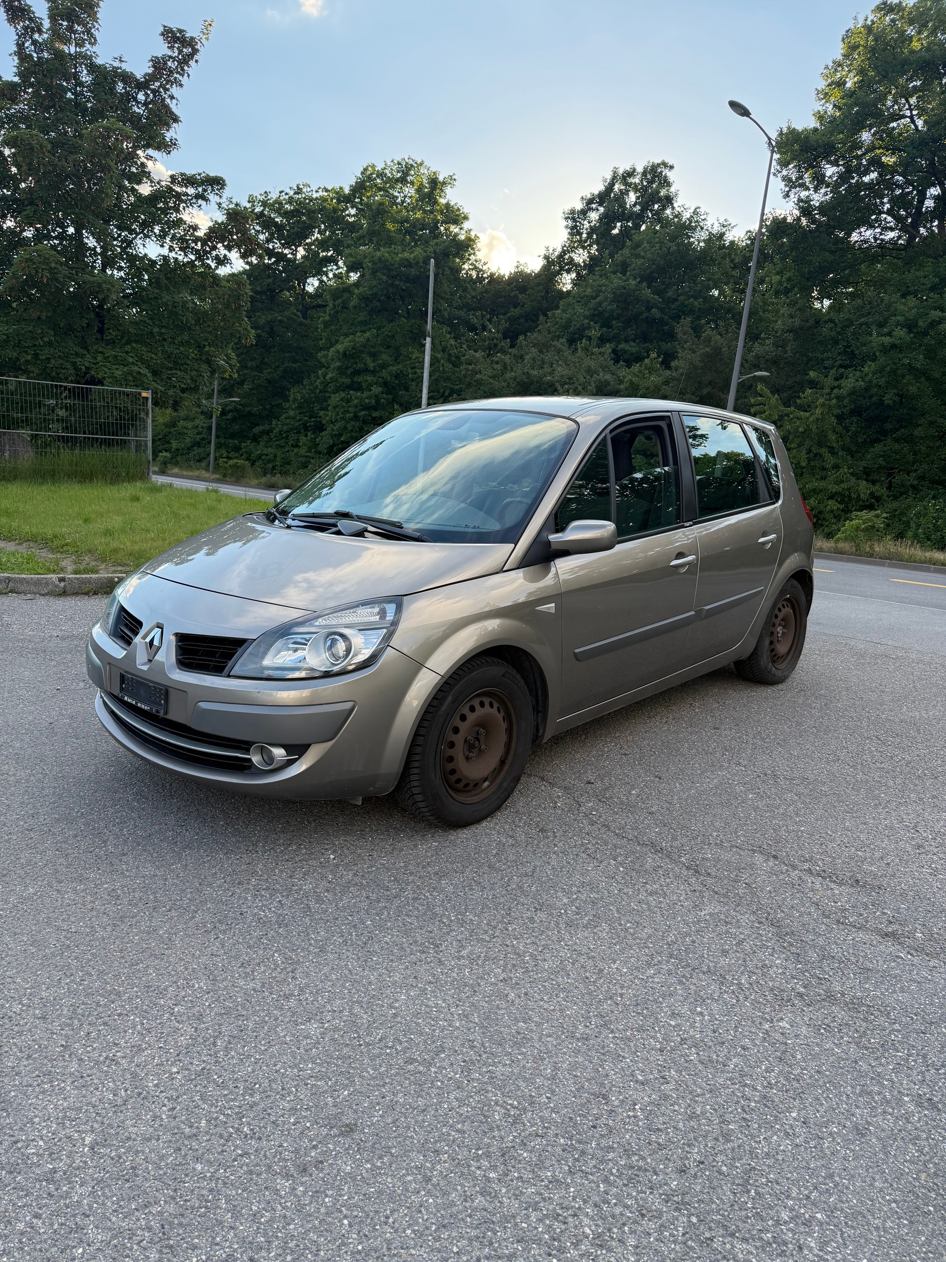 RENAULT Scénic 1.5 dCi Expression-image-1