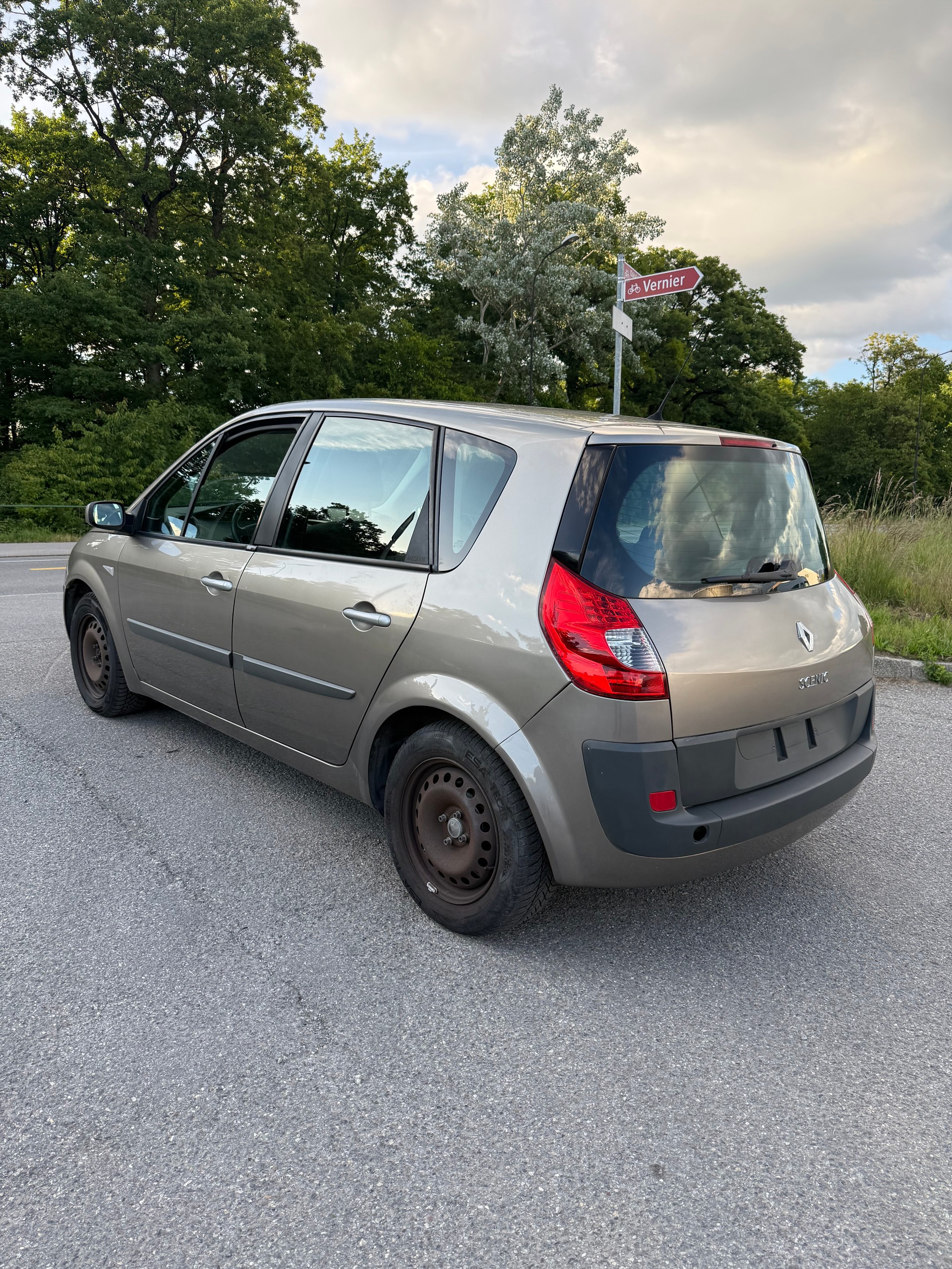 RENAULT Scénic 1.5 dCi Expression-image-2
