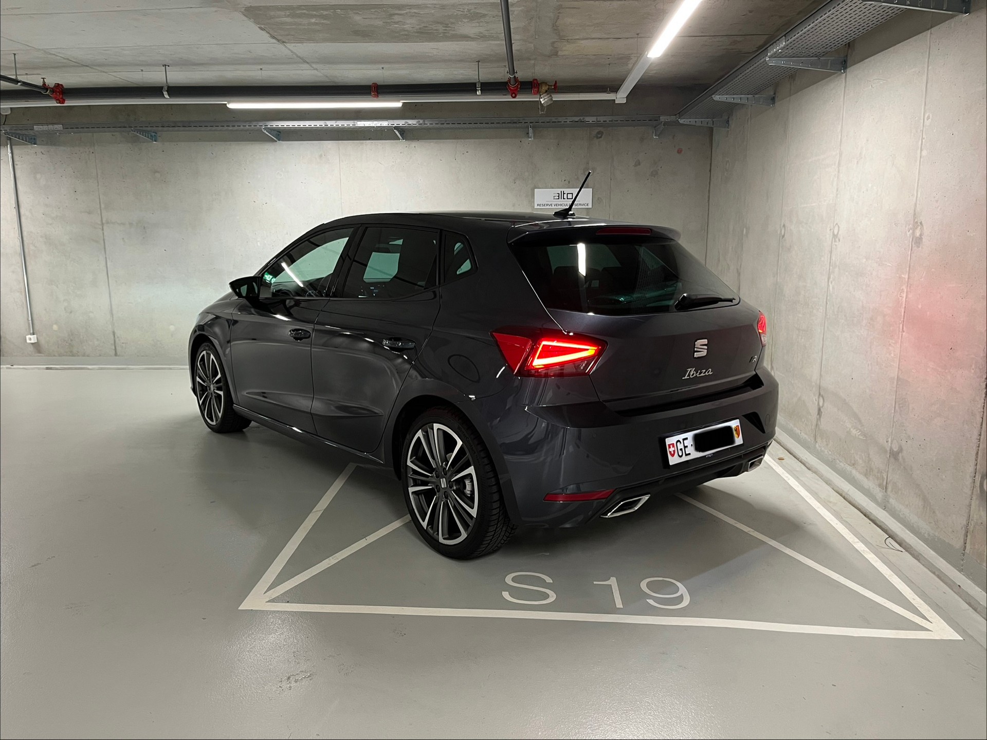 SEAT Ibiza 1.0 EcoTSI Anniversary DSG-image-2