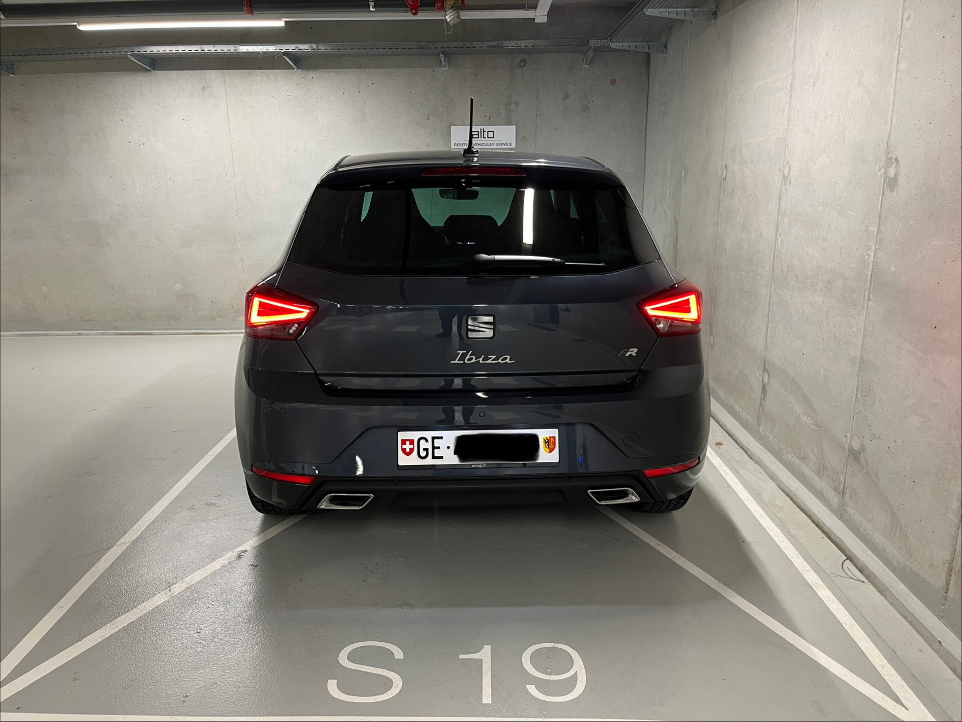 SEAT Ibiza 1.0 EcoTSI Anniversary DSG-image-3