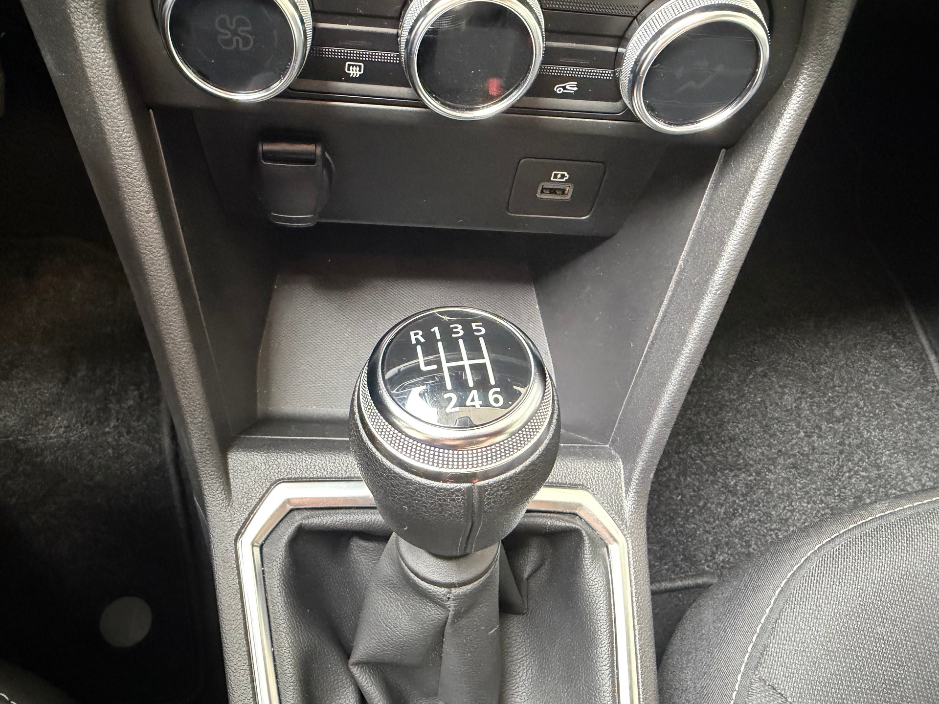 DACIA Sandero Stepway TCe 90 Comfort-image-13