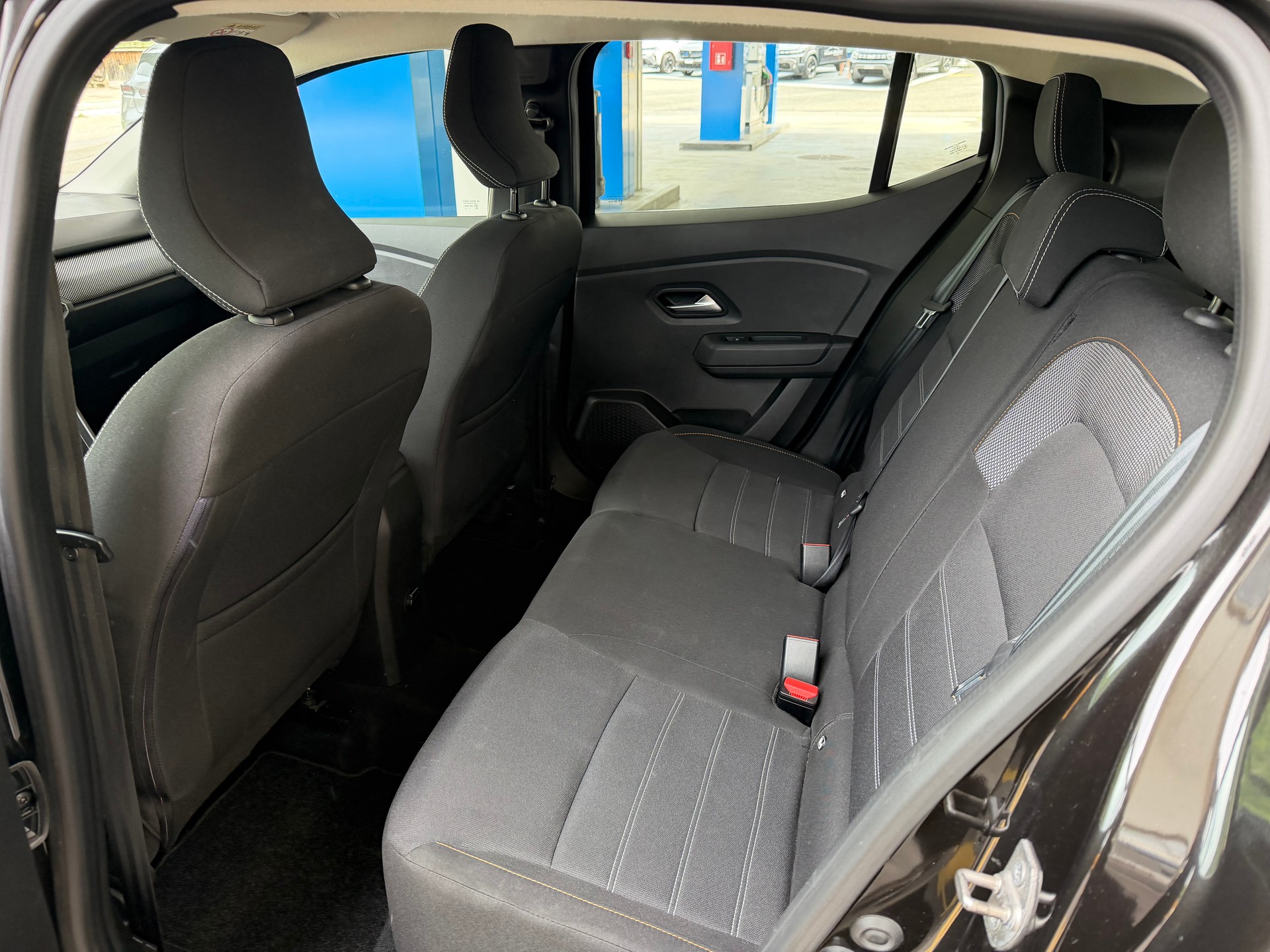 DACIA Sandero Stepway TCe 90 Comfort-image-6