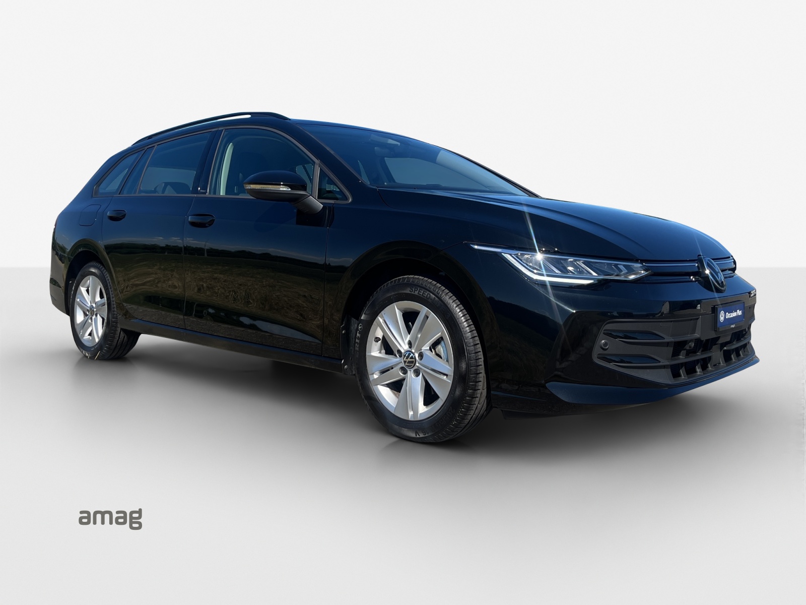VW Golf Variant 1.5 eTSI mHEV Life DSG-image-5