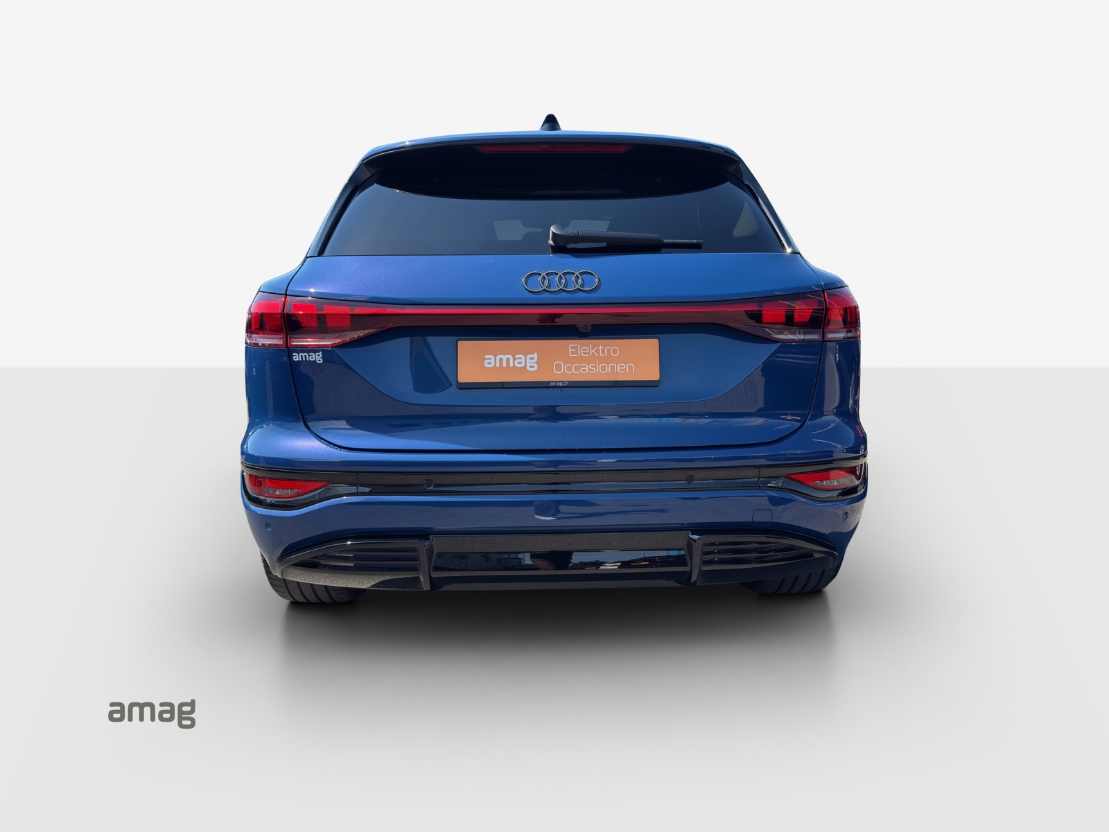 AUDI Q6 e-tron quattro-image-4