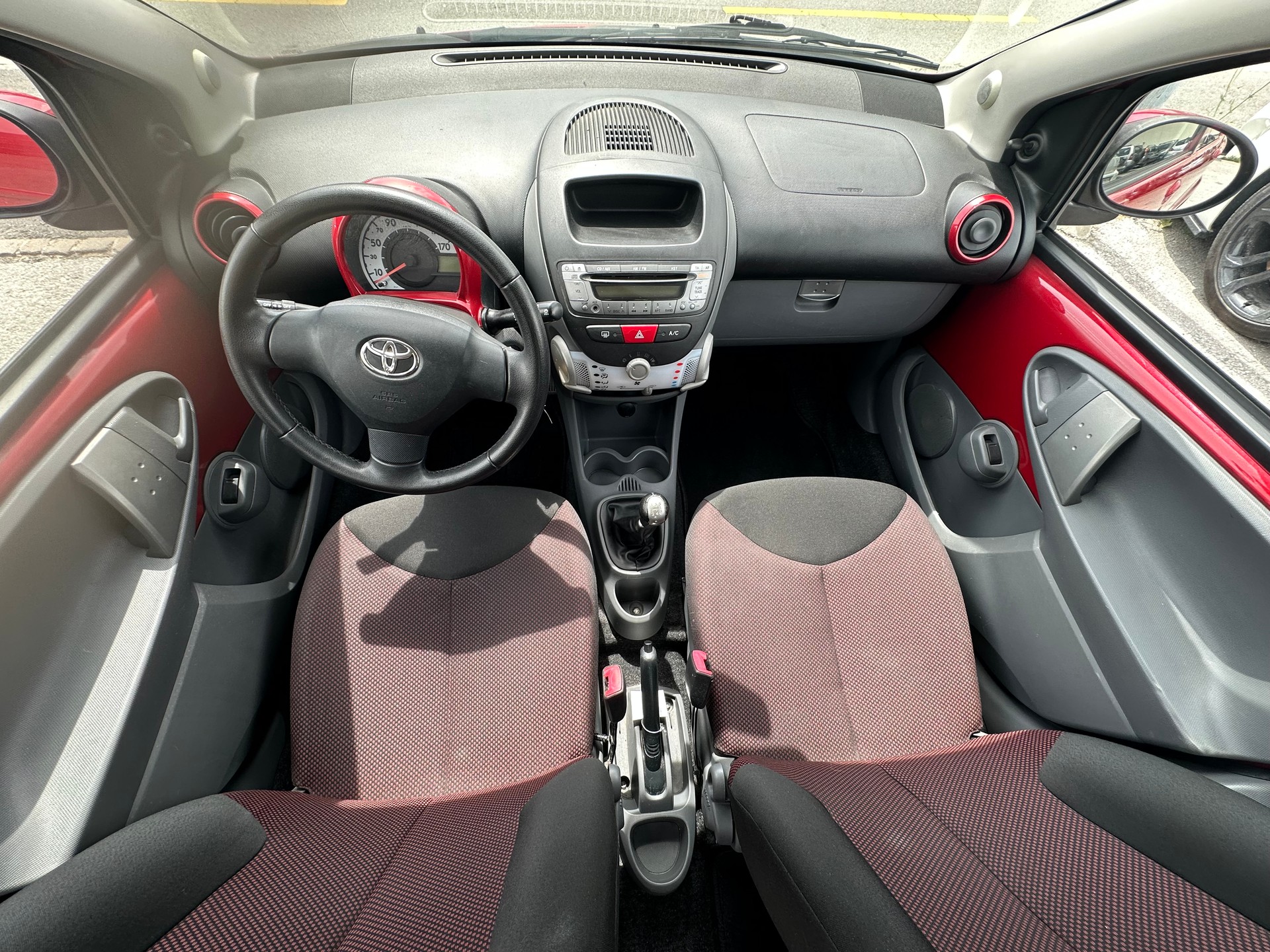 TOYOTA AYGO-image-6