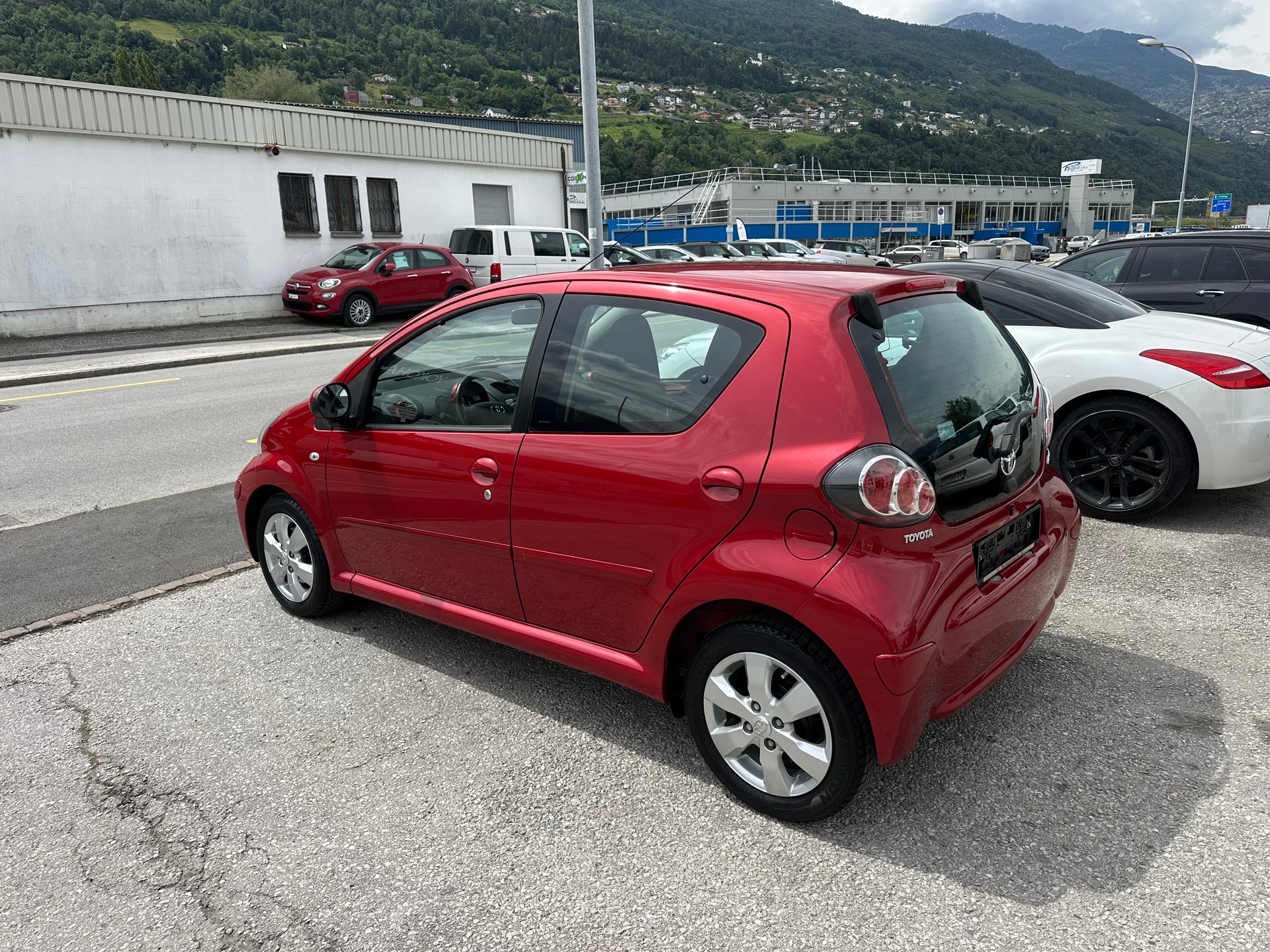 TOYOTA AYGO-image-5