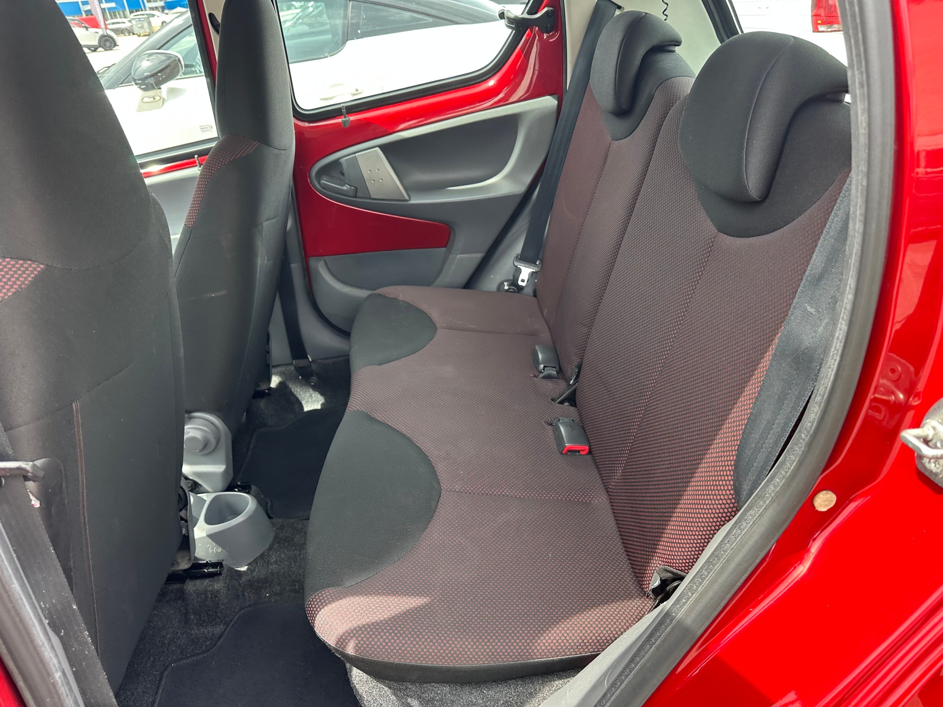 TOYOTA AYGO-image-10