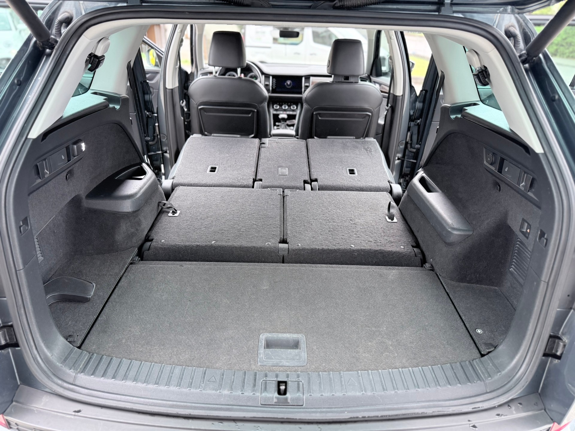 SKODA Kodiaq 2.0 TDI CR Scout 4x4 DSG-image-23