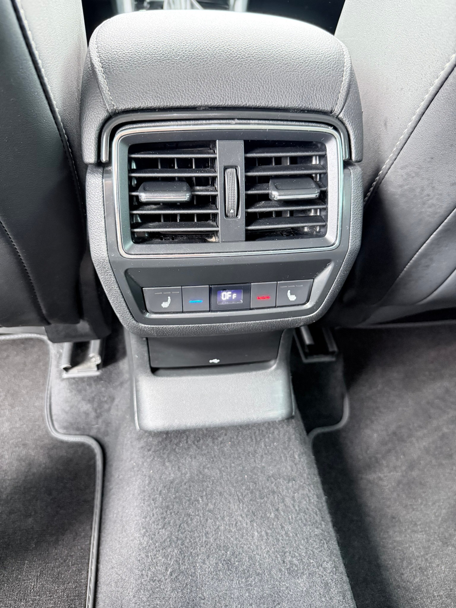 SKODA Kodiaq 2.0 TDI CR Scout 4x4 DSG-image-21