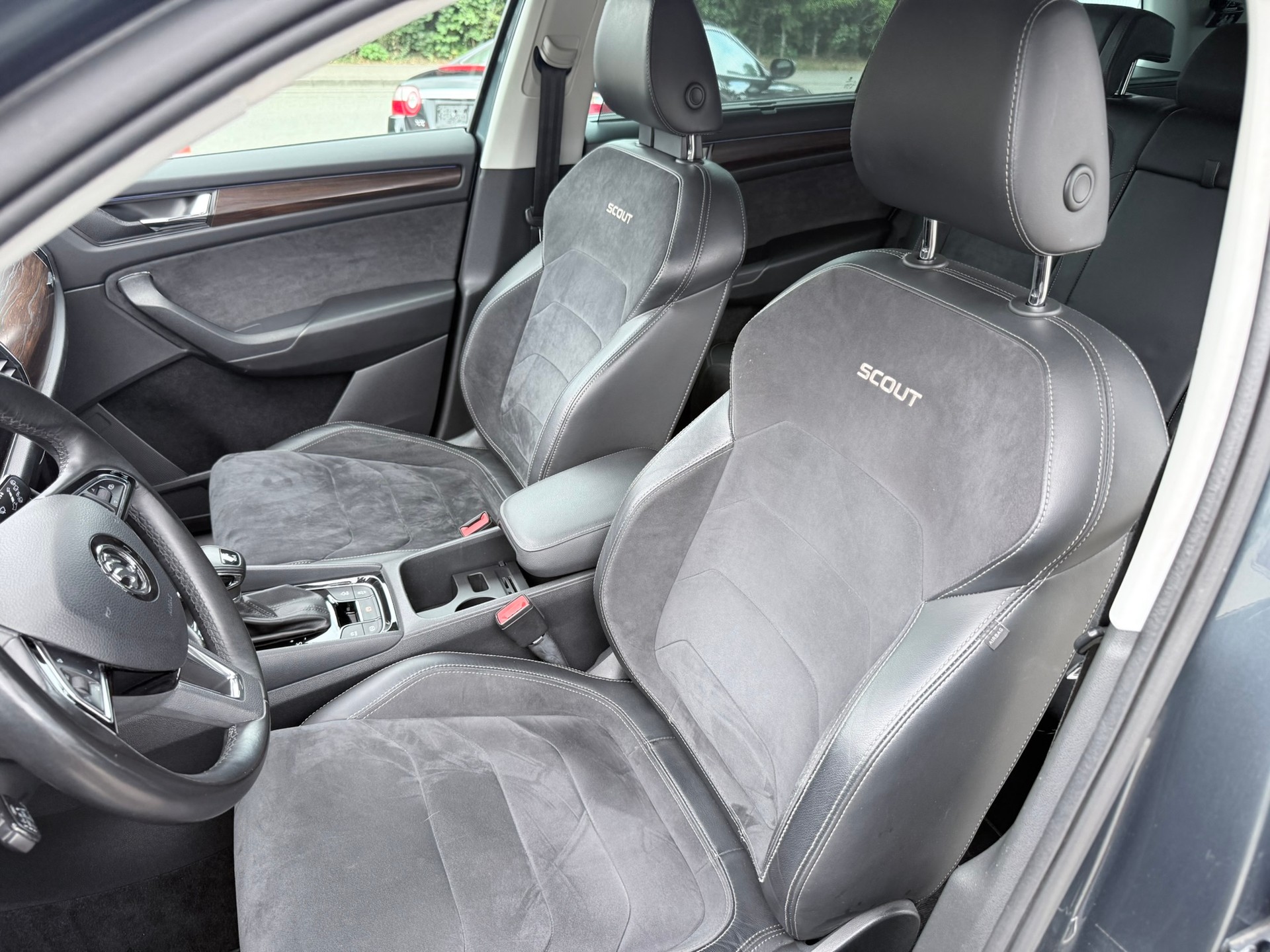 SKODA Kodiaq 2.0 TDI CR Scout 4x4 DSG-image-10