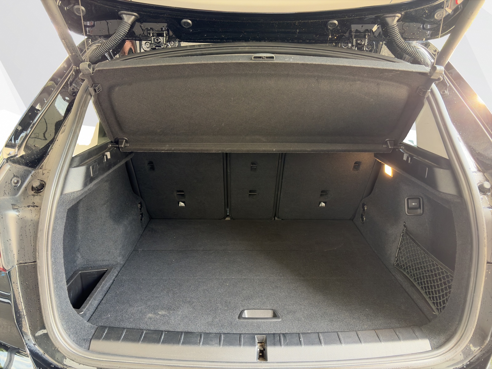 BMW X1 20i xDrive-image-19
