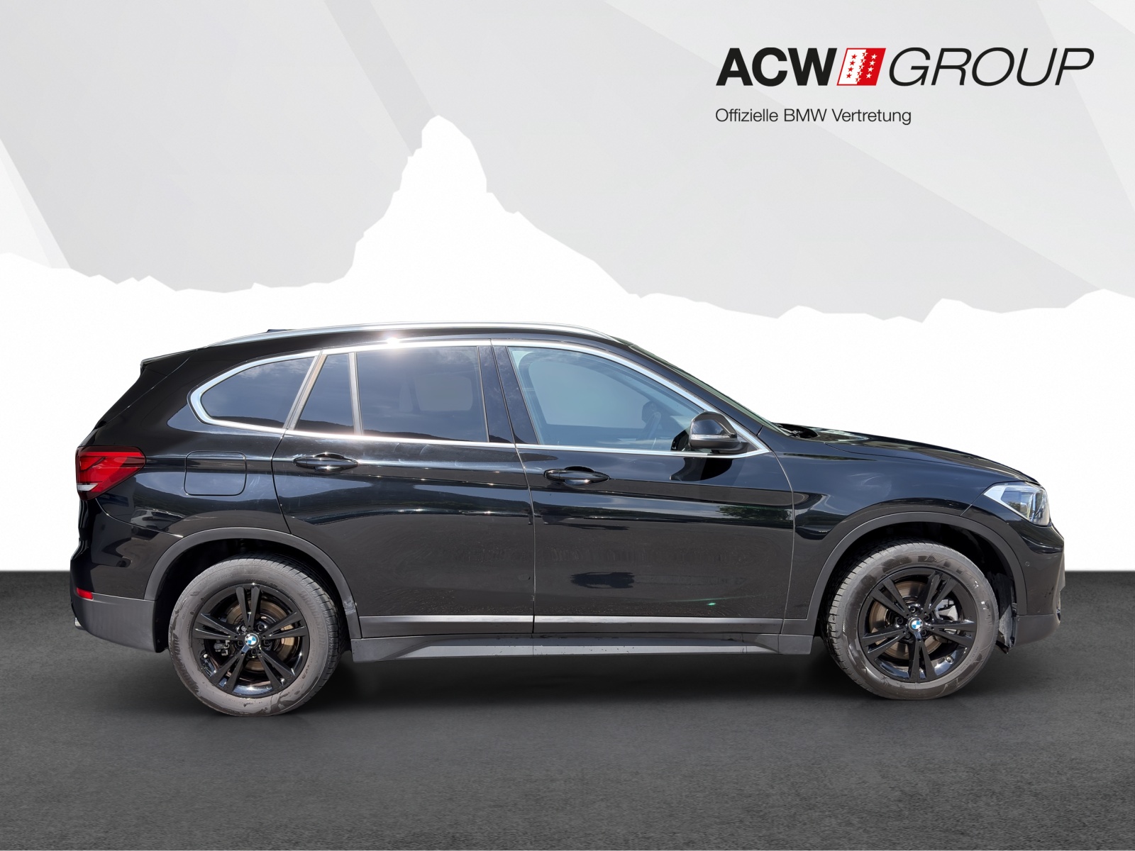 BMW X1 20i xDrive-image-5