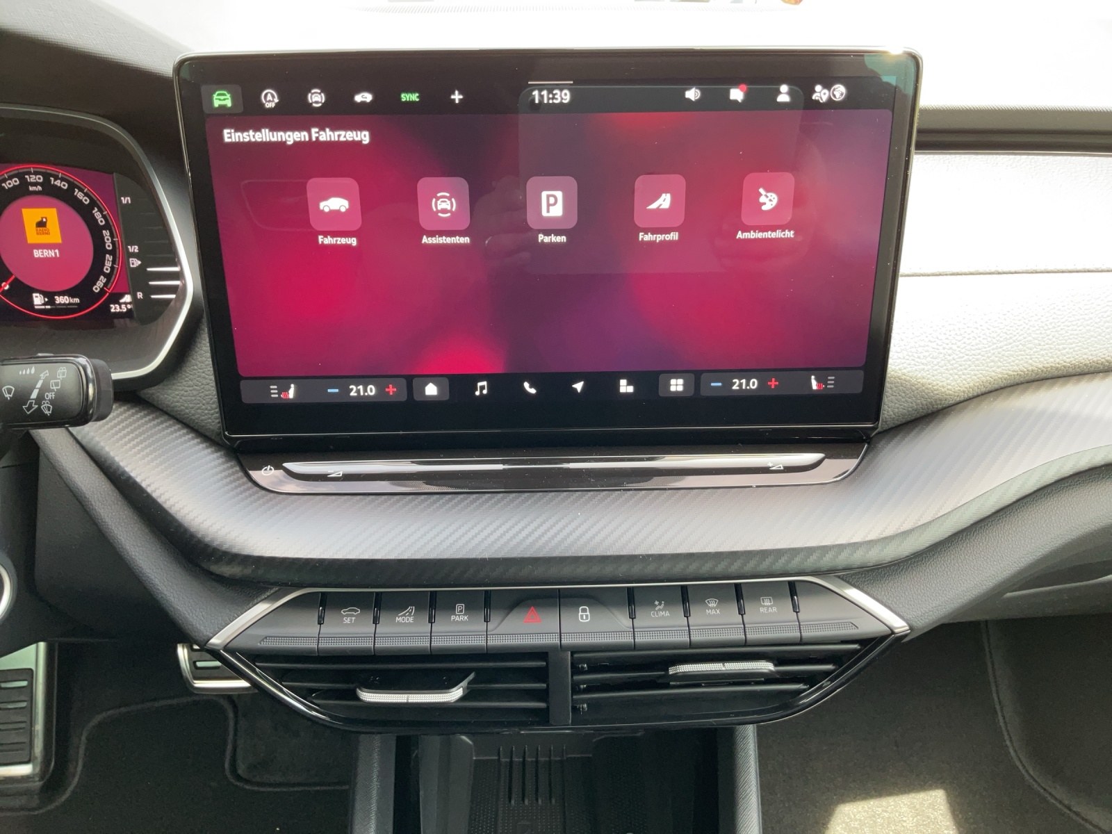 SKODA Octavia Combi 2.0 TSI DSG Dynamic 4x4-image-9