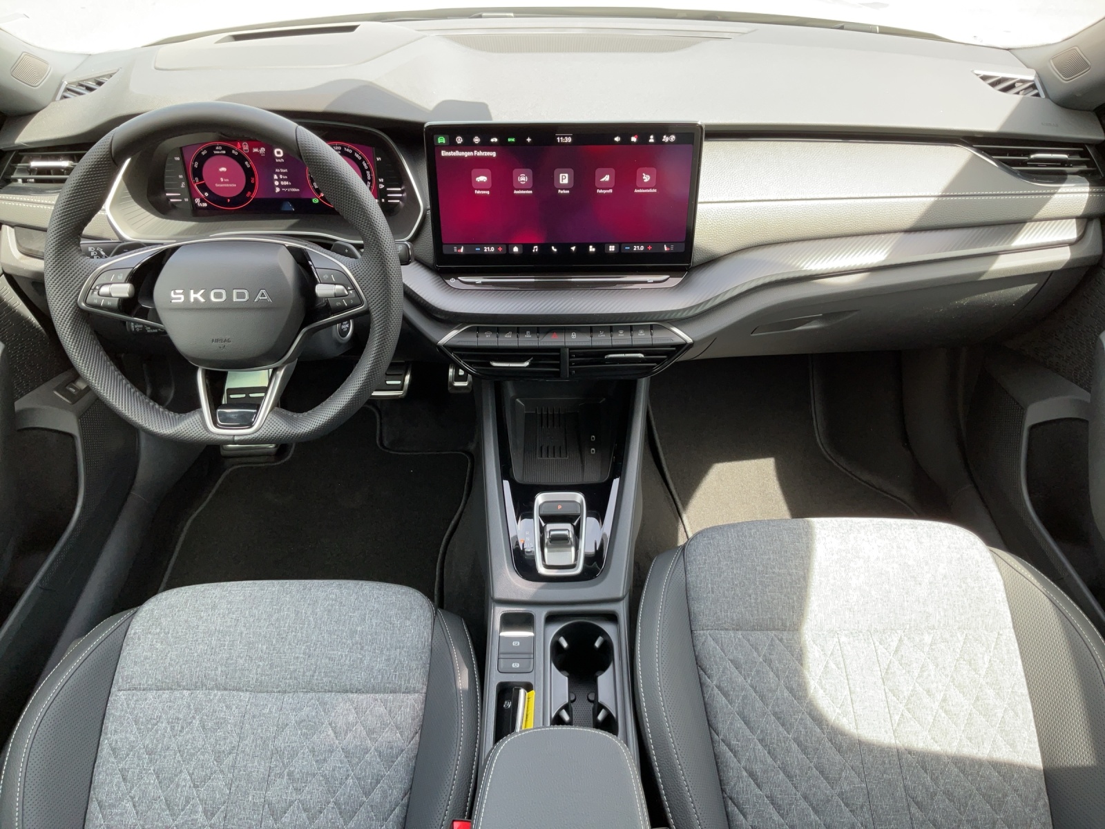 SKODA Octavia Combi 2.0 TSI DSG Dynamic 4x4-image-7