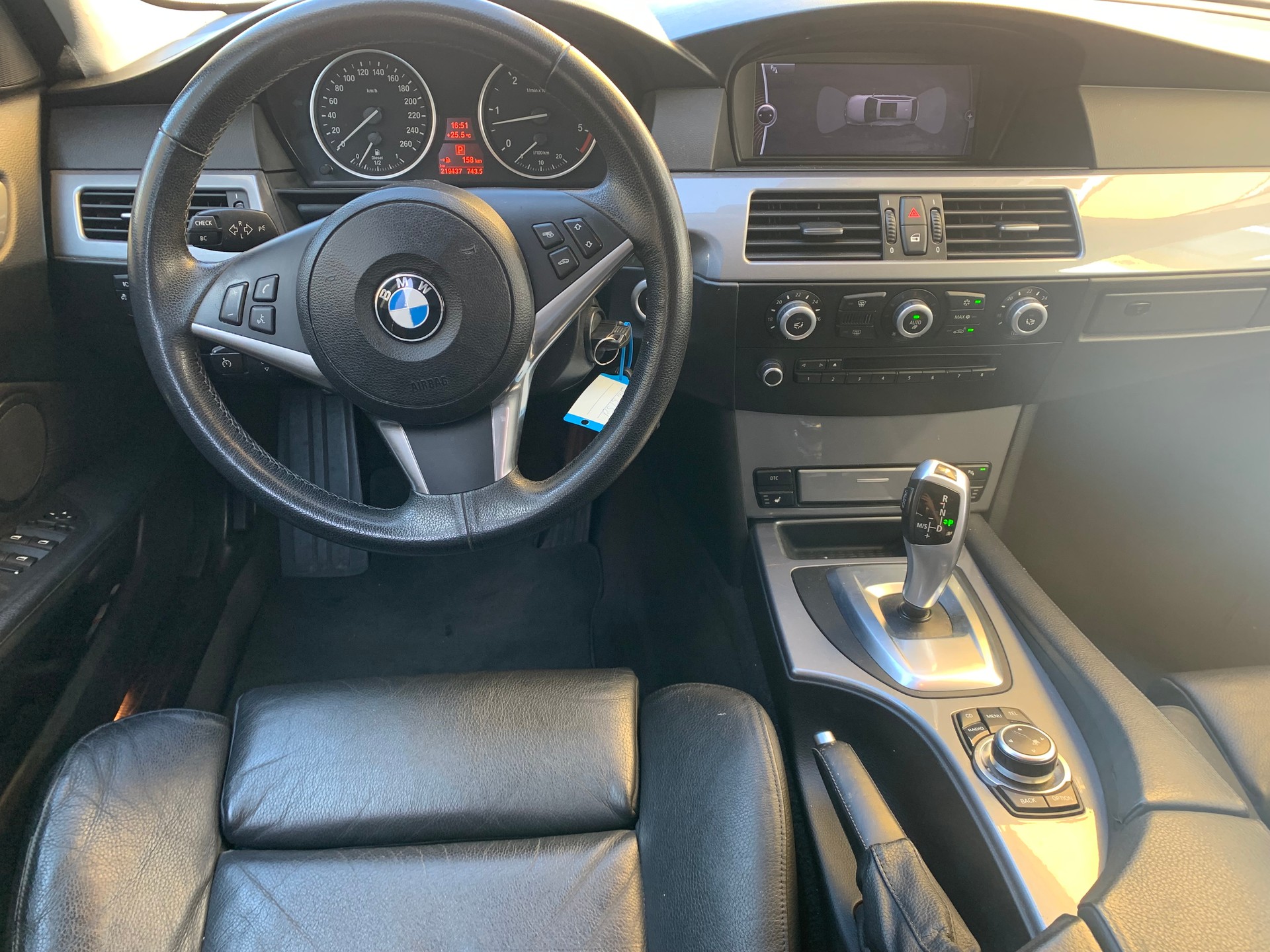 BMW 525d Touring Steptronic-image-11